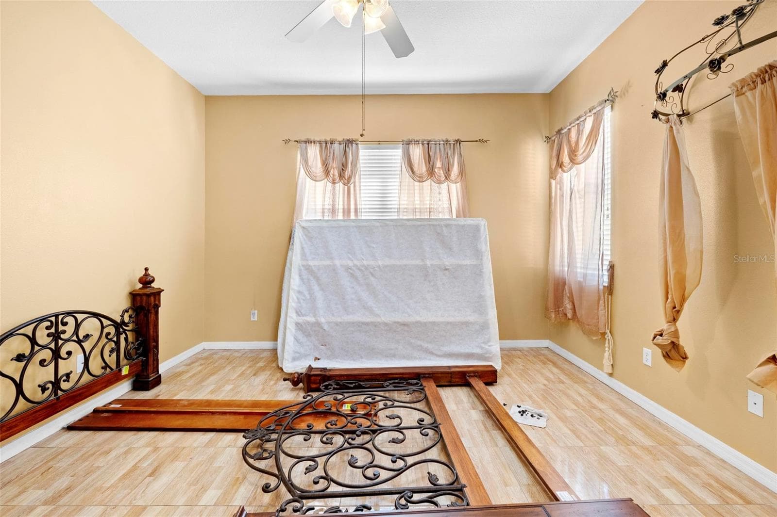 Single Family Residence at 4211 BLAKEMORE PL, SPRING HILL, photo 23 of 42