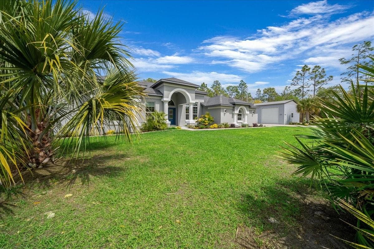 Single Family Residence at 11667 W BLUEBELL DR, CRYSTAL RIVER, photo 9 of 44