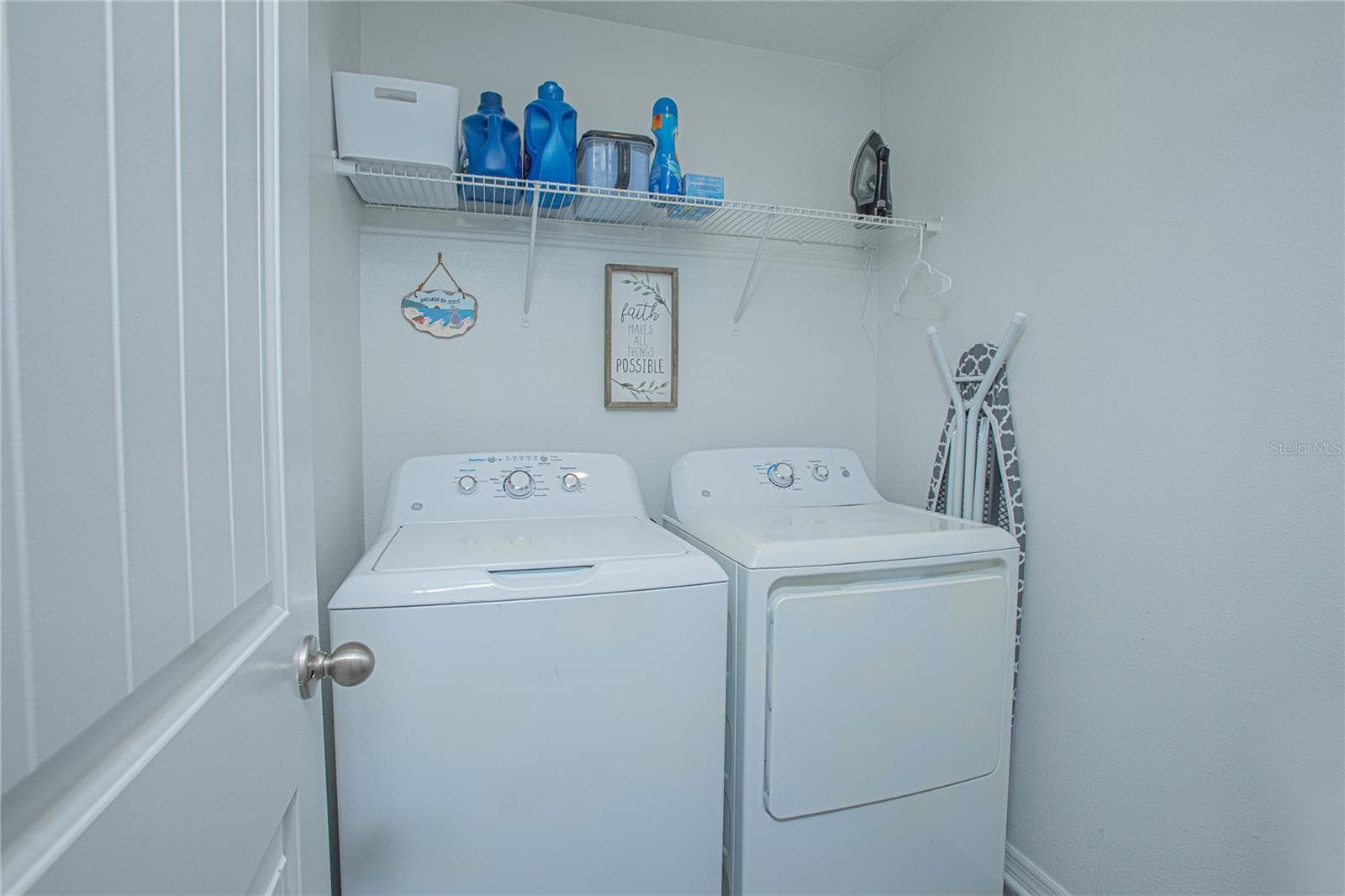 Single Family Residence at 214 LINDA LN, AUBURNDALE, photo 10 of 21
