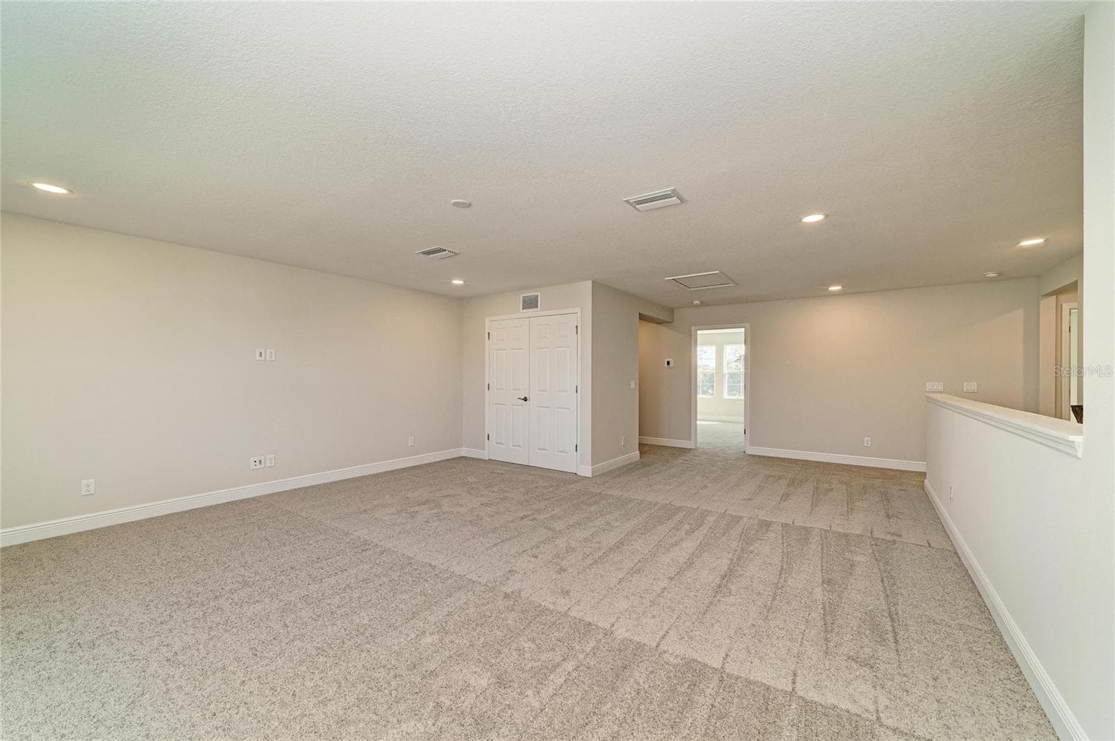 Single Family Residence at 33882 TWILIGHT SEA PL, DADE CITY, photo 37 of 50