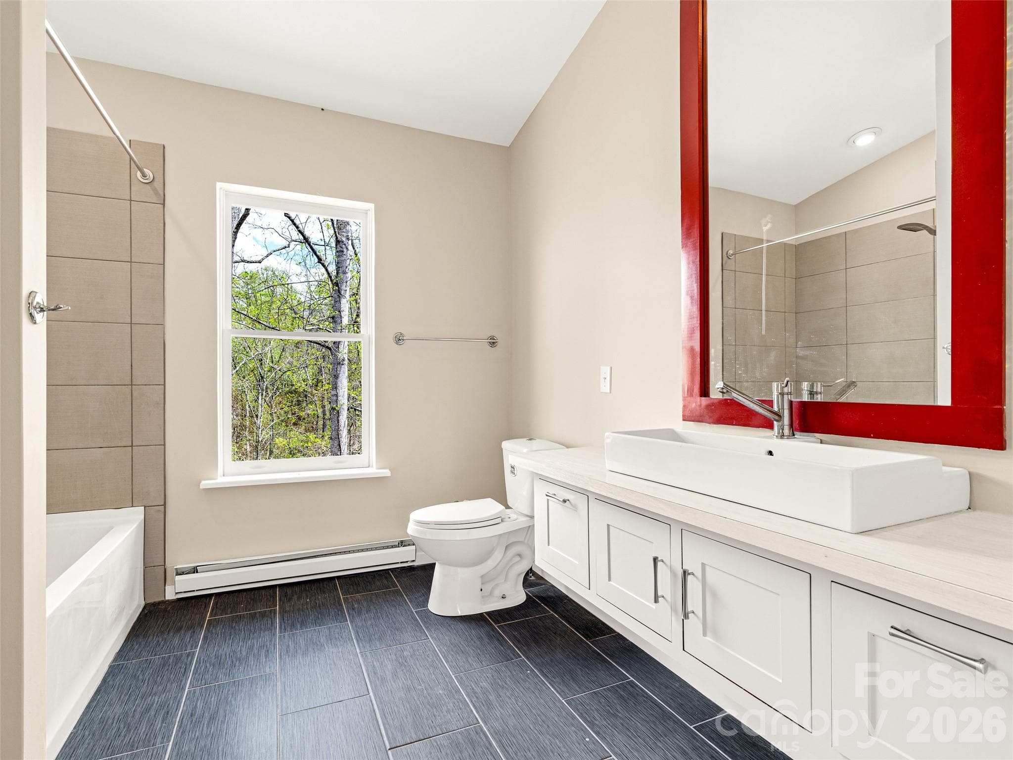 Main level full bath. - Marshall