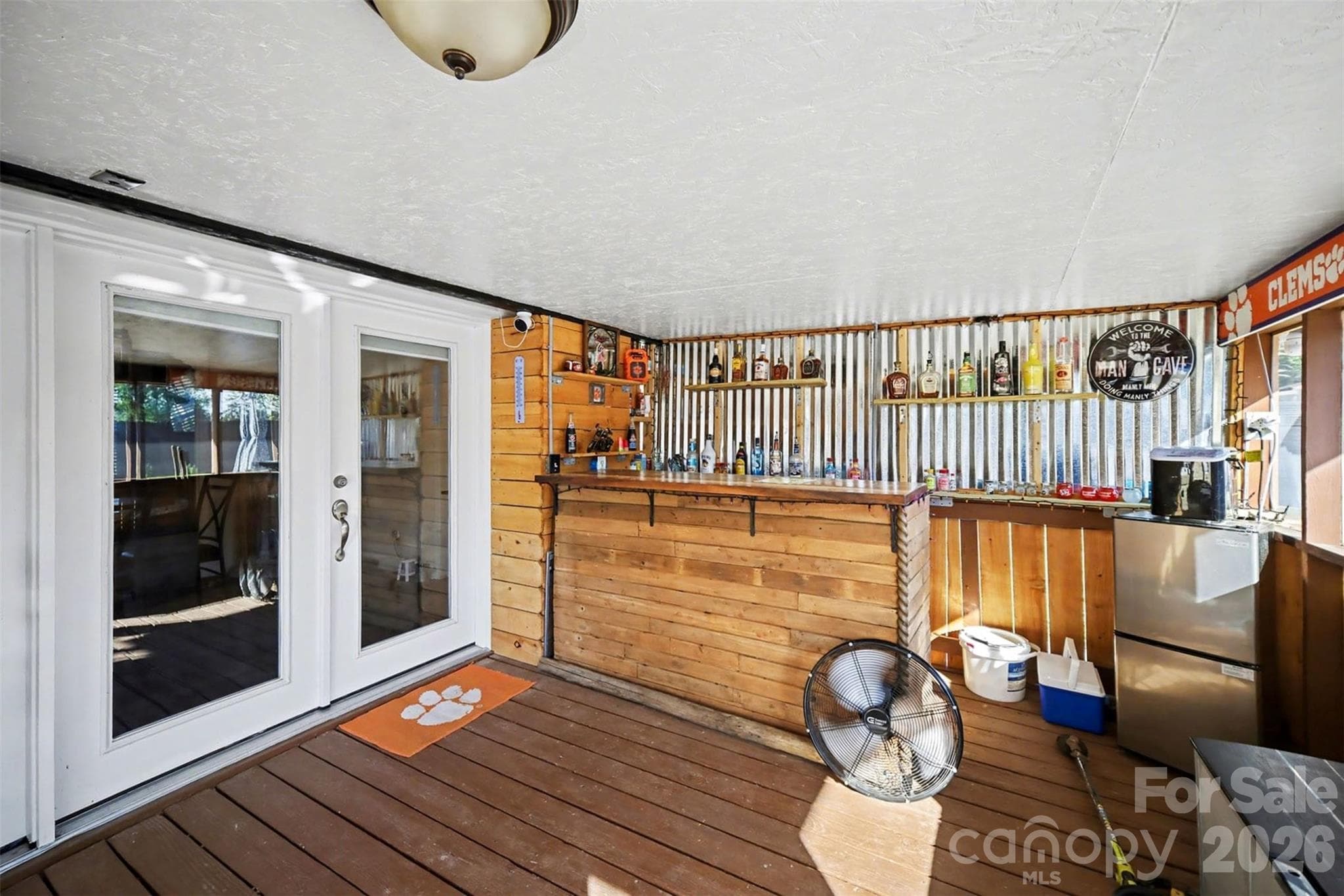 Single Family Residence at 1087 Greenbriar Drive, Lancaster, photo 19 of 26
