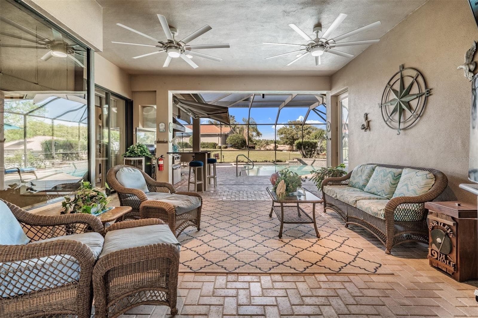 Casual elegance outside too! - 34115 AMERICANA AVE, DADE CITY