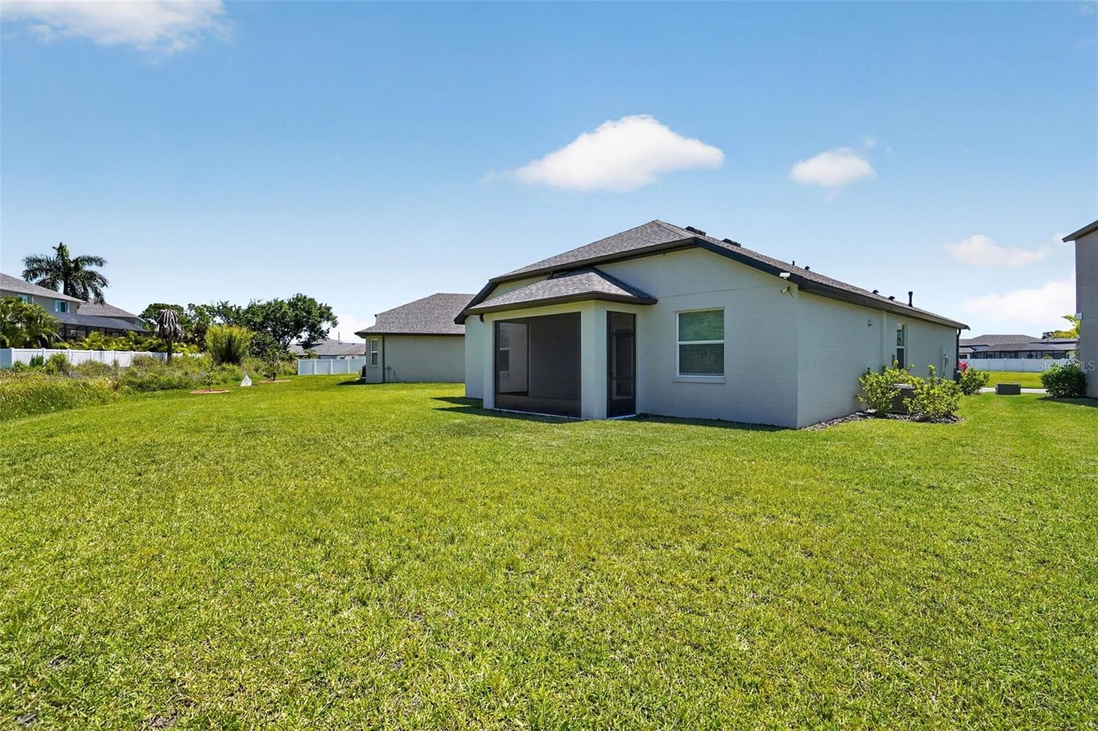 Single Family Residence at 8131 TEA OLIVE TER, PALMETTO, photo 24 of 29