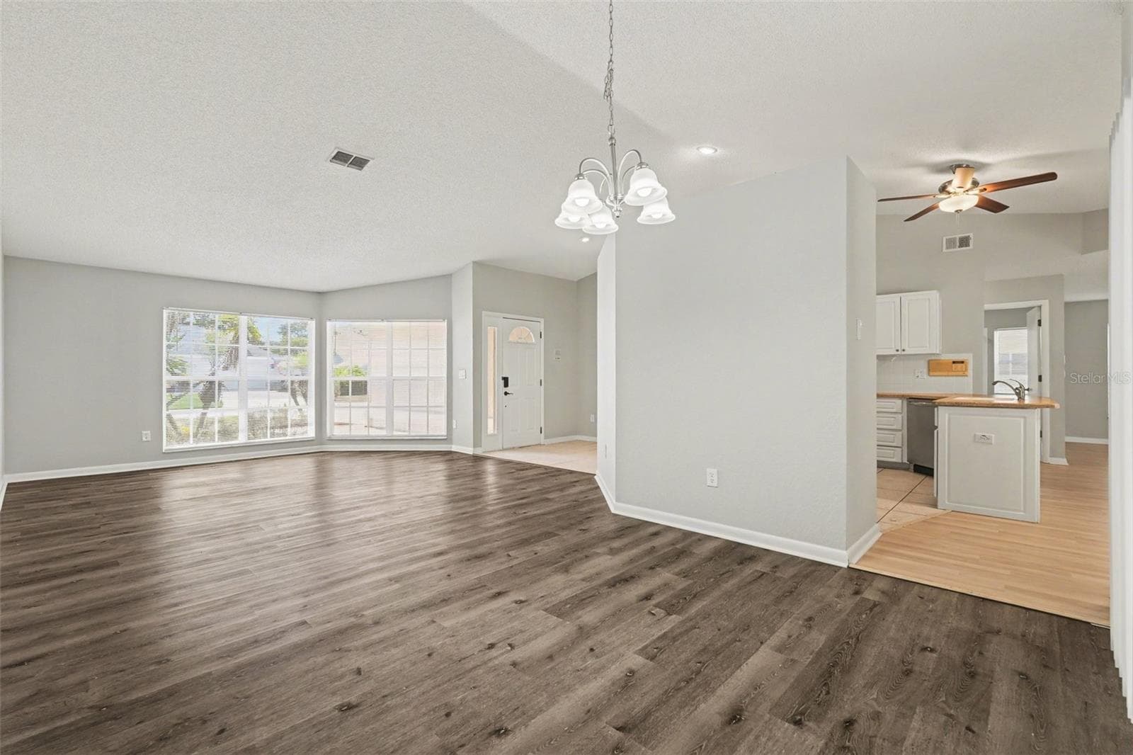 Single Family Residence at 9389 FOX HOLLOW LN, WEEKI WACHEE, photo 14 of 30