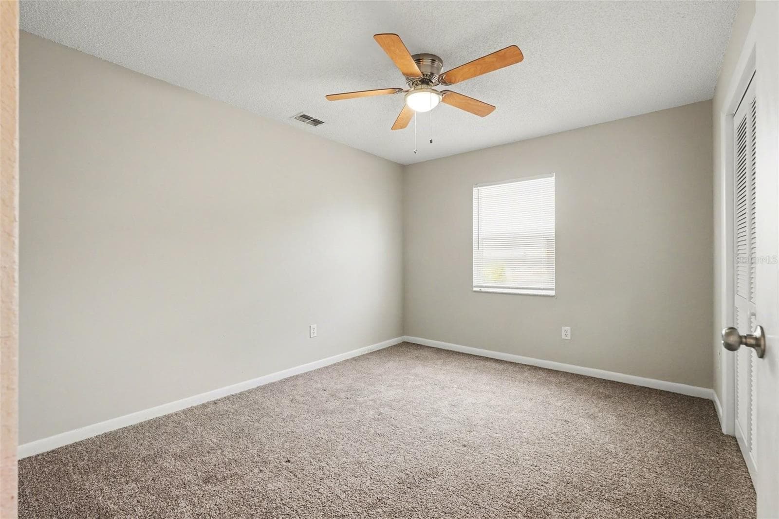 Single Family Residence at 9389 FOX HOLLOW LN, WEEKI WACHEE, photo 17 of 30
