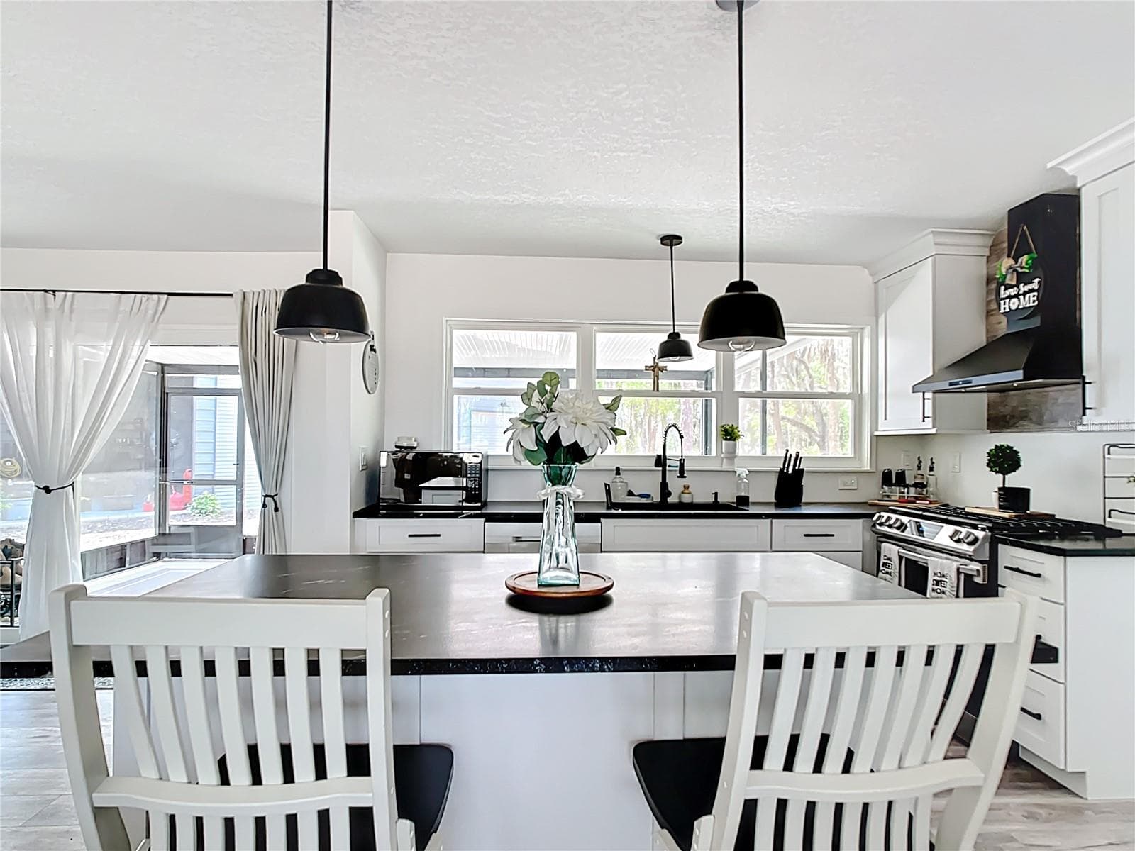 Single Family Residence at 7374 CIRCLE DR, LADY LAKE, photo 14 of 53