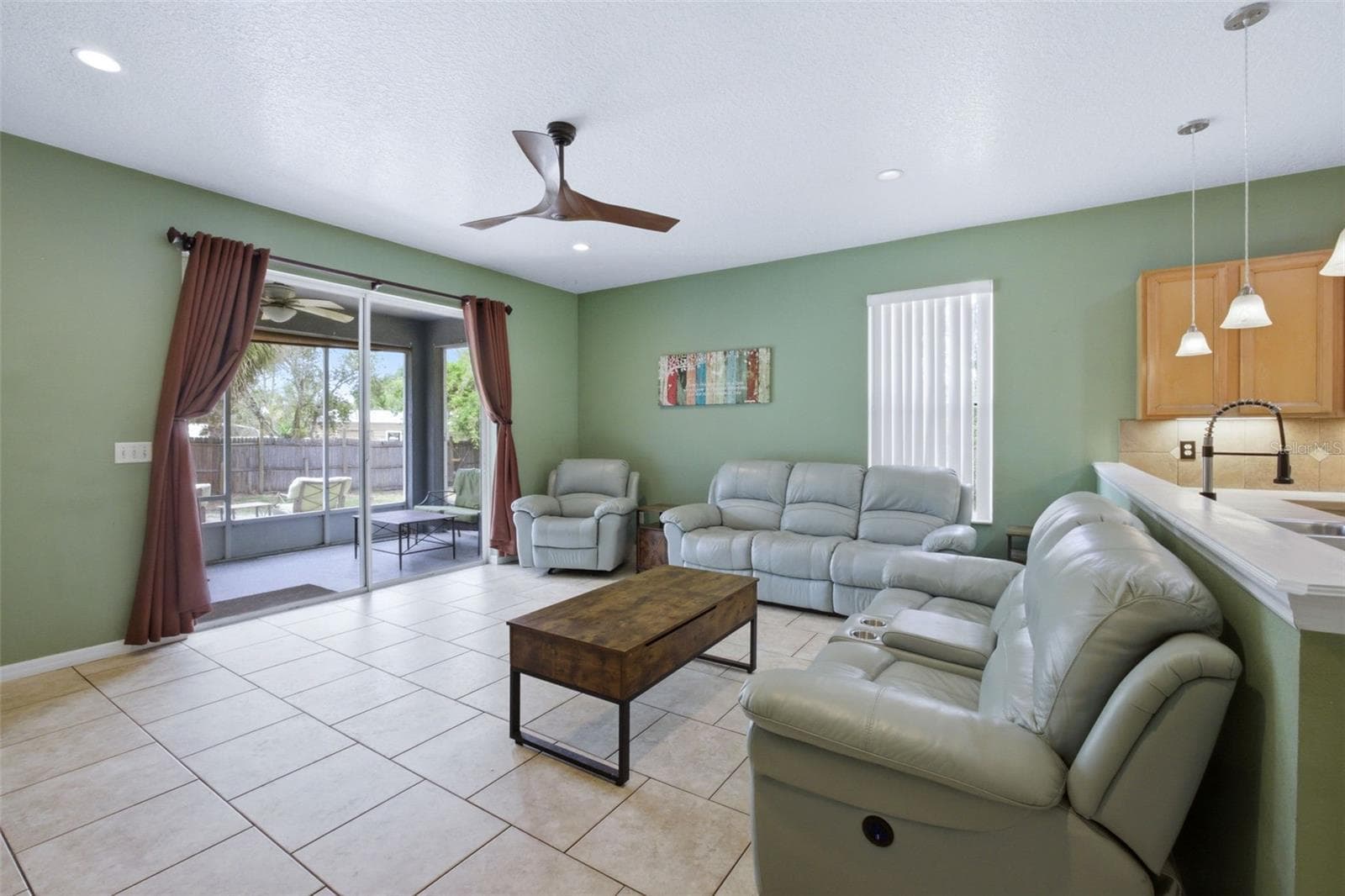 Single Family Residence at 35937 DAWN DR, LEESBURG, photo 7 of 33