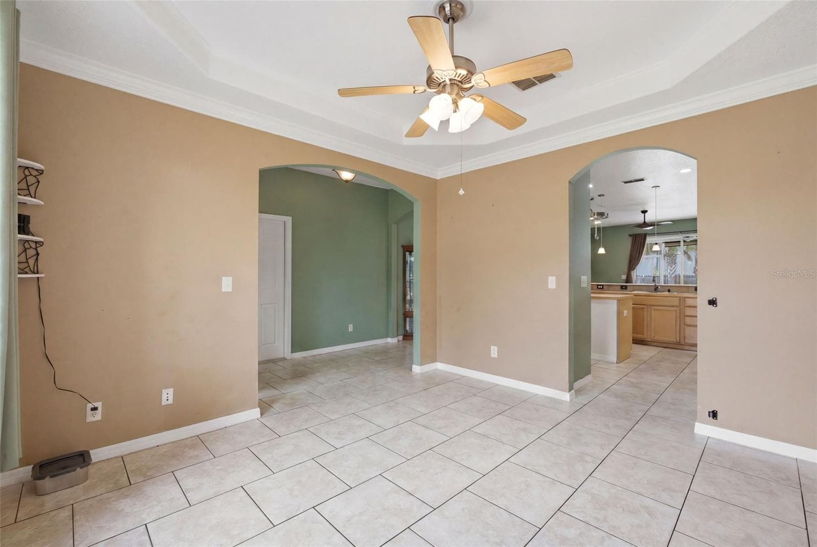 Single Family Residence at 35937 DAWN DR, LEESBURG, photo 14 of 33