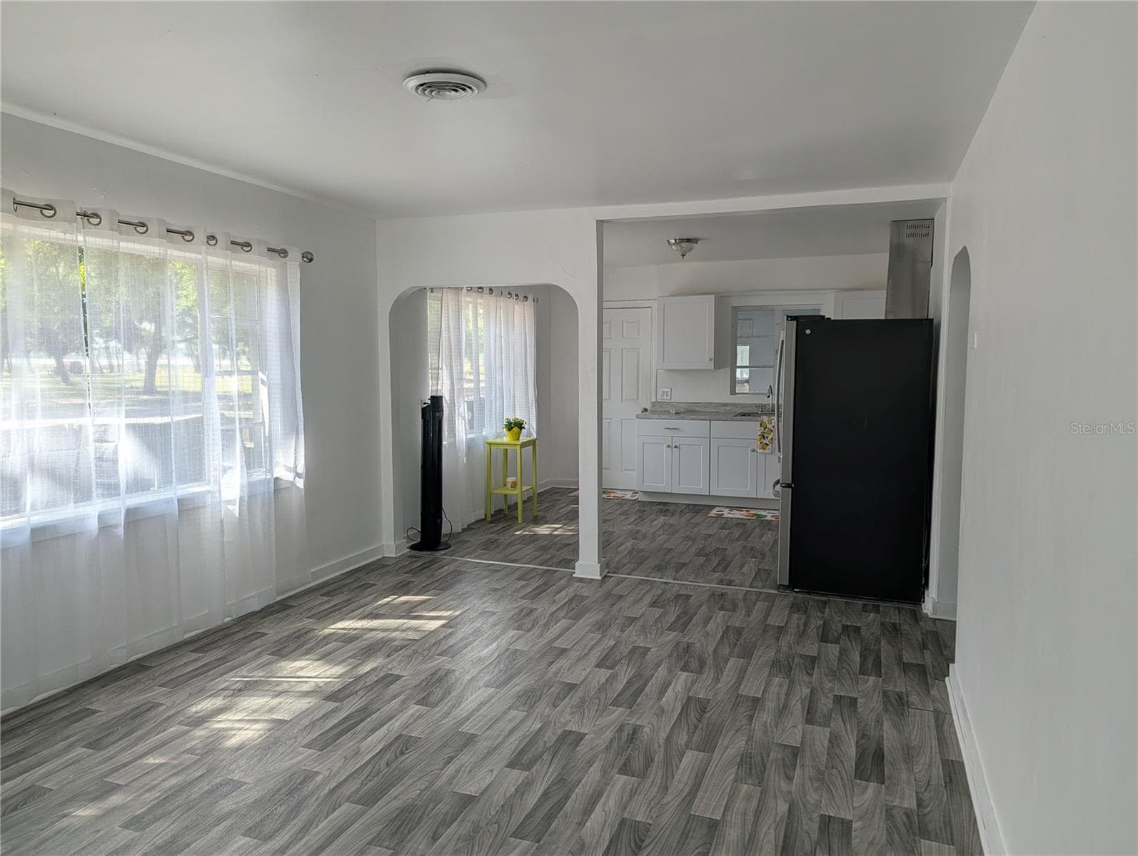 Single Family Residence at 3834 DR MARTIN LUTHER KING JR ST S, ST PETERSBURG, photo 5 of 32