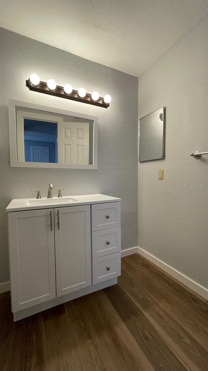 Bathroom - 4225 THORNBRIAR LN #201, ORLANDO