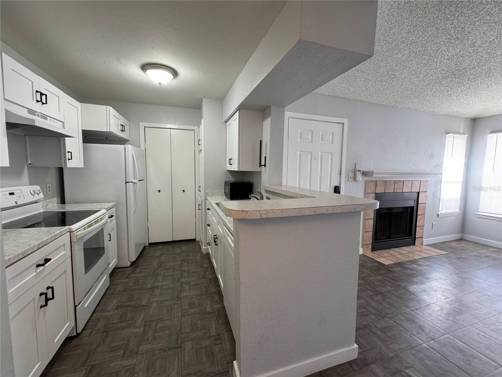 Open floor plan - 5540 DEVONBRIAR WAY #203, ORLANDO