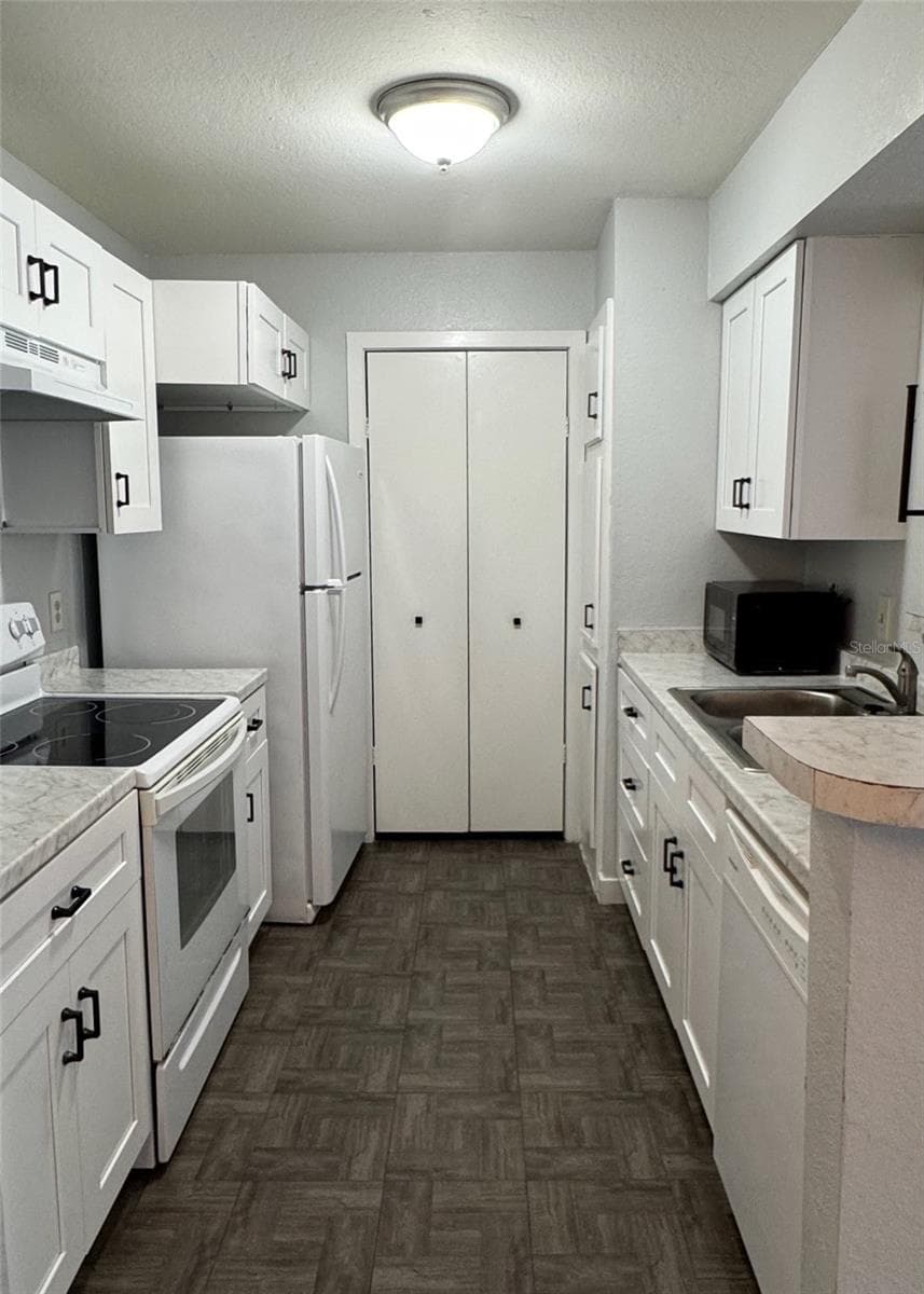 Kitchen - 5540 DEVONBRIAR WAY #203, ORLANDO