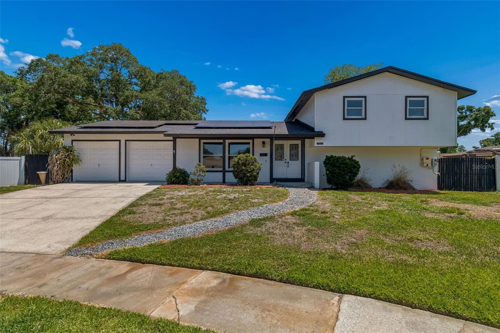 7111 GATEWAY CT