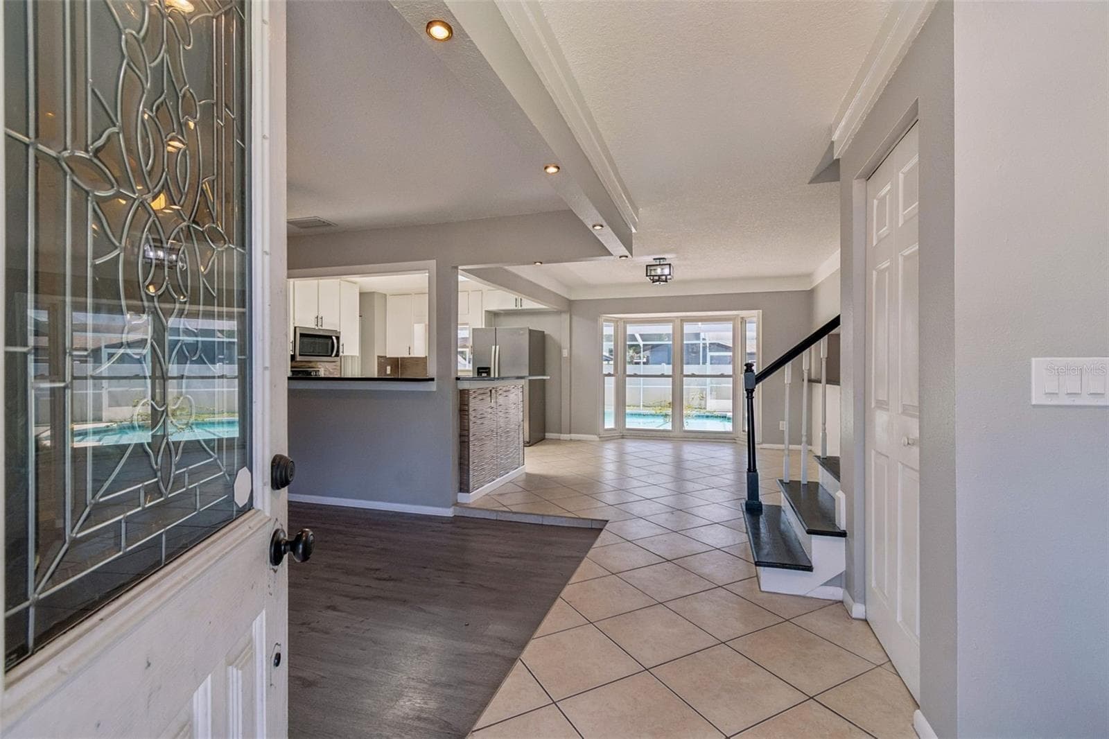 Single Family Residence at 7111 GATEWAY CT, TAMPA, photo 7 of 69