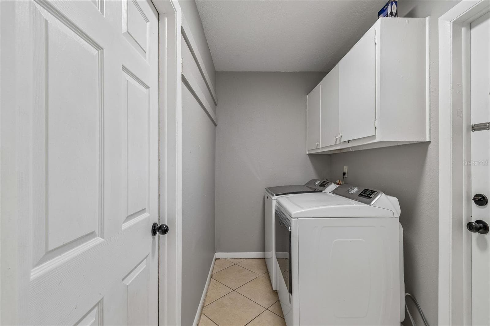 Single Family Residence at 7111 GATEWAY CT, TAMPA, photo 24 of 69