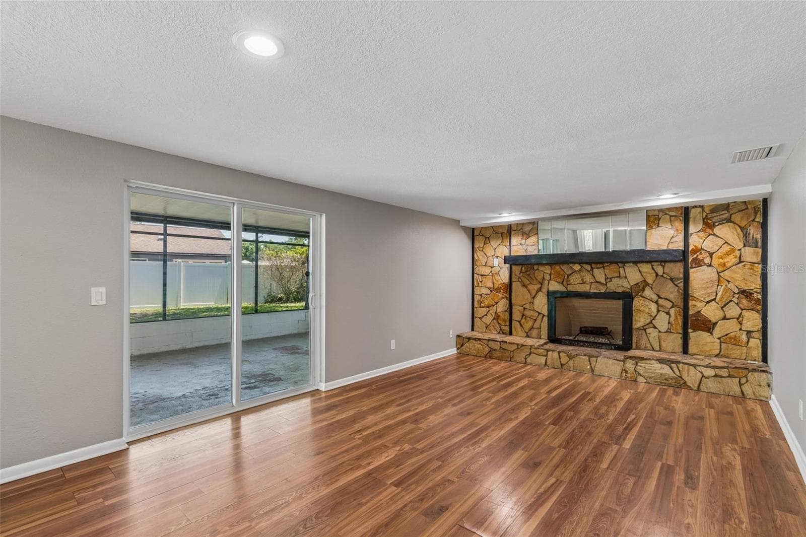 Single Family Residence at 7111 GATEWAY CT, TAMPA, photo 29 of 69