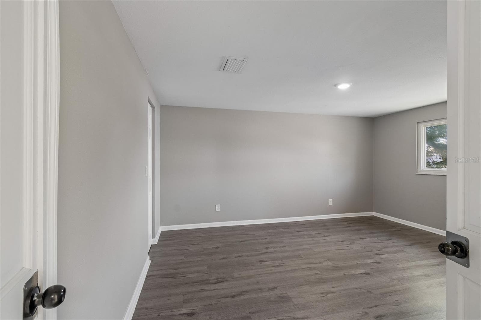 Single Family Residence at 7111 GATEWAY CT, TAMPA, photo 39 of 69