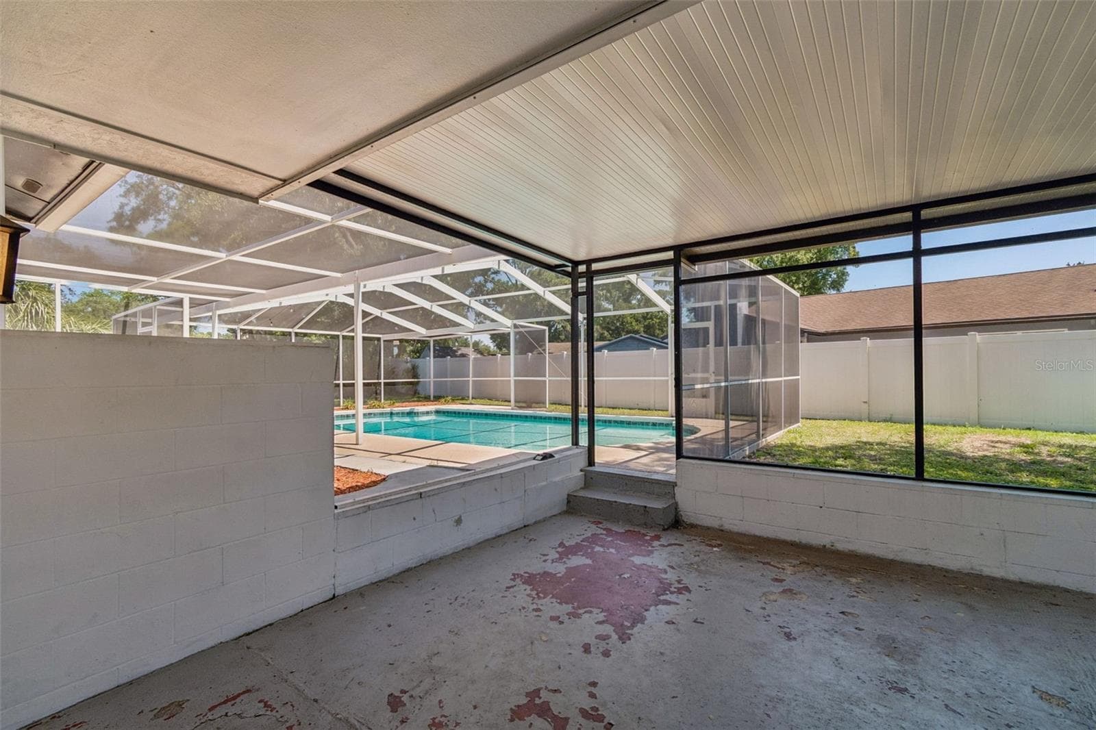 Single Family Residence at 7111 GATEWAY CT, TAMPA, photo 52 of 69