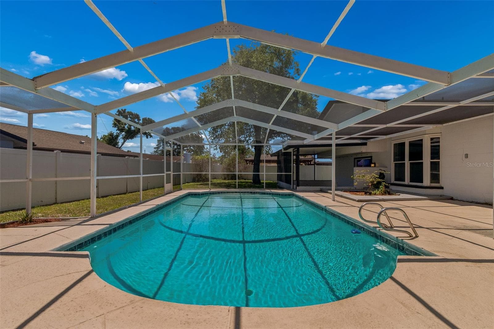 Single Family Residence at 7111 GATEWAY CT, TAMPA, photo 56 of 69