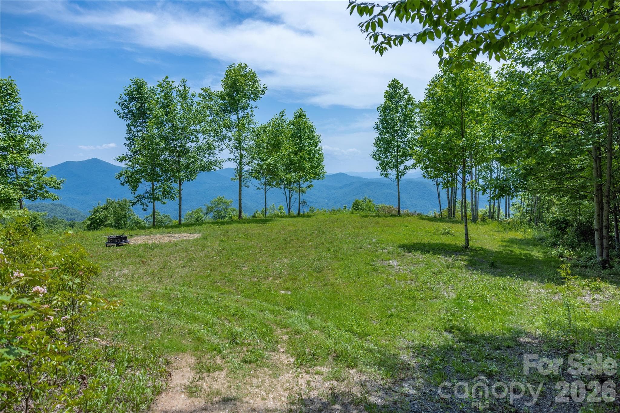 building and View area - Sylva