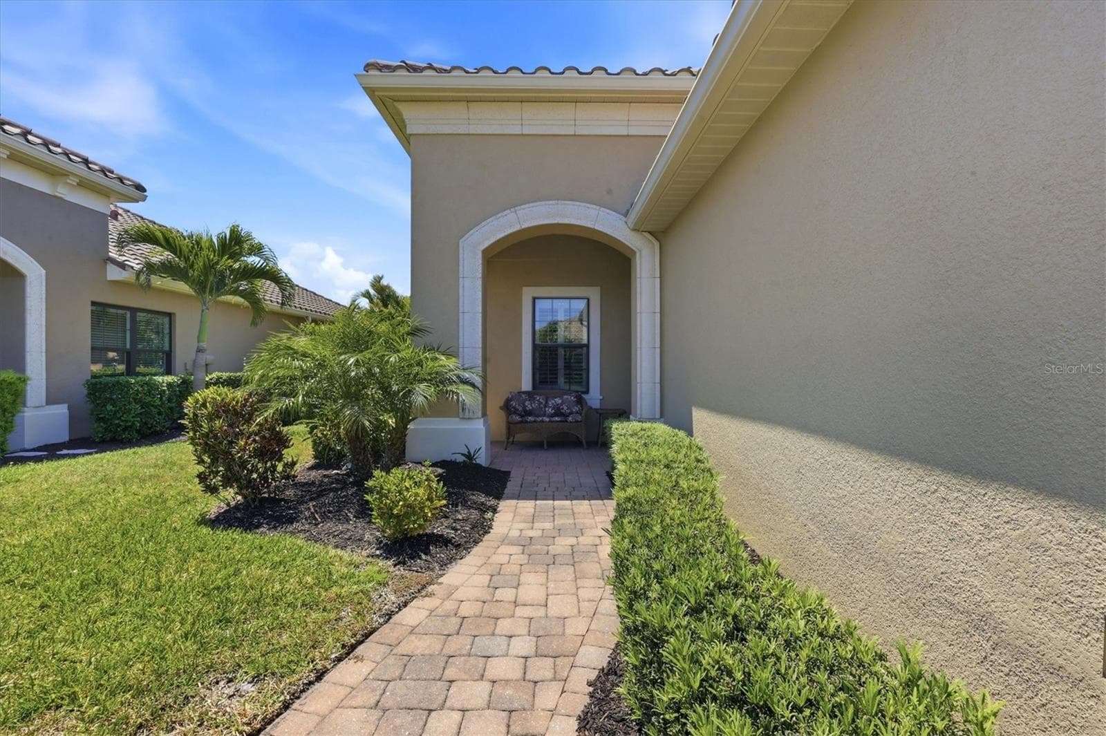 Paver walkway - 1359 BACKSPIN DR, ENGLEWOOD