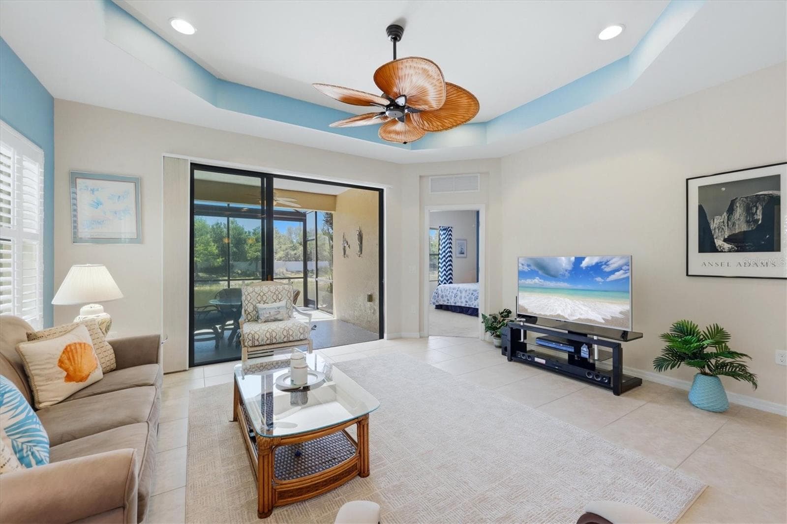 Living Room with tray ceiling - 1359 BACKSPIN DR, ENGLEWOOD