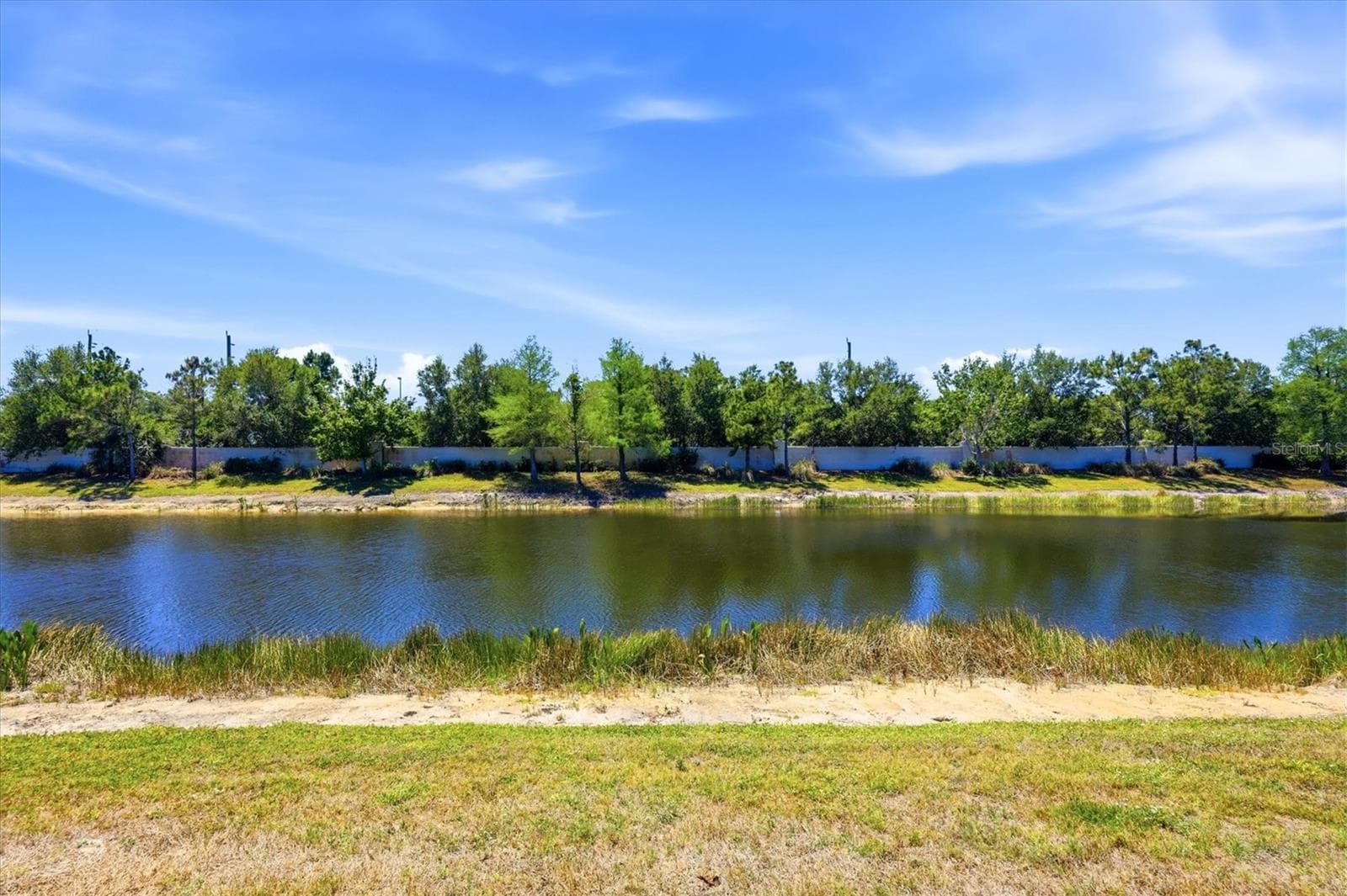 Lake views - 1359 BACKSPIN DR, ENGLEWOOD