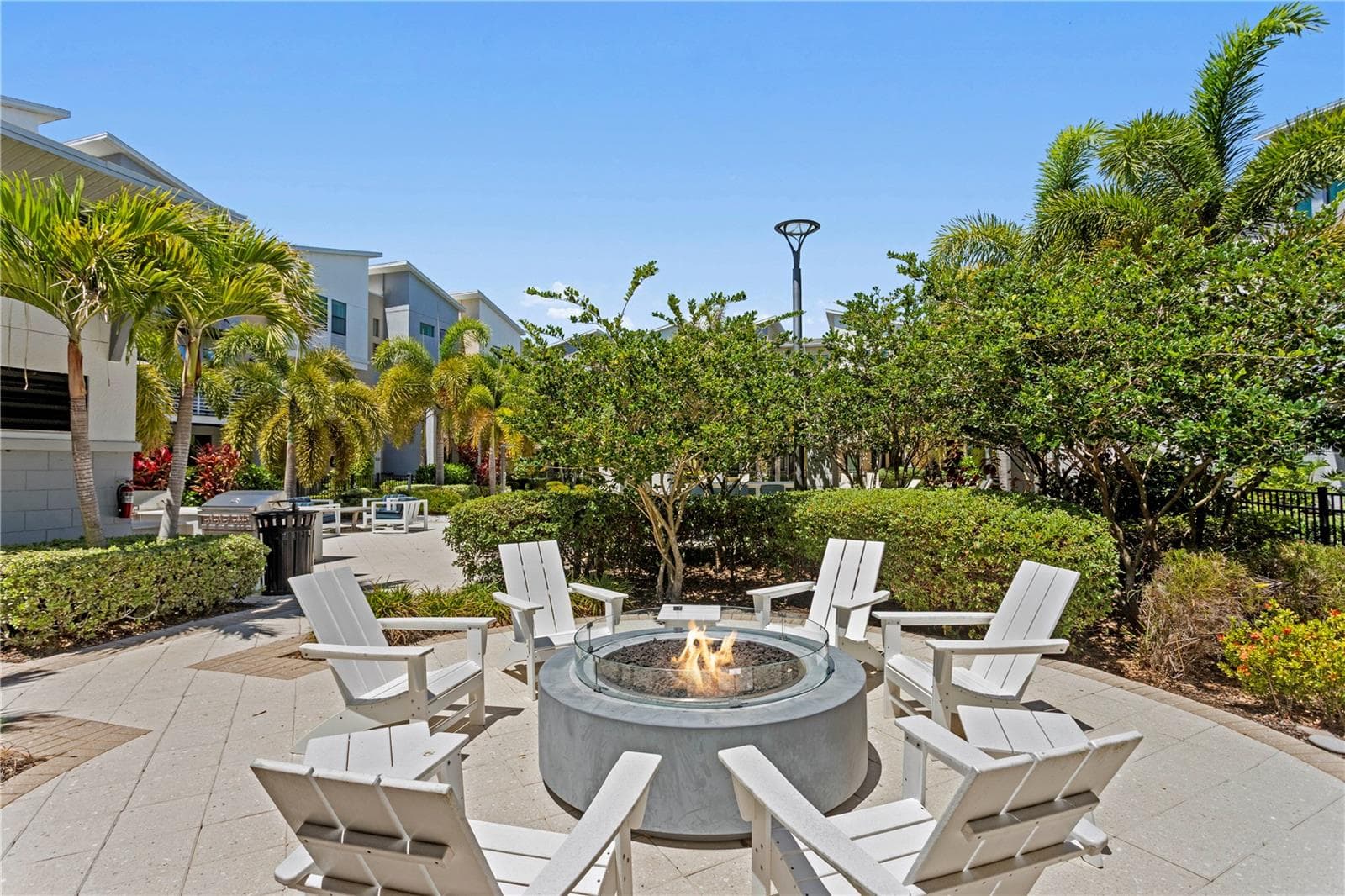 Firepit - 2521 11TH PL N, ST PETERSBURG