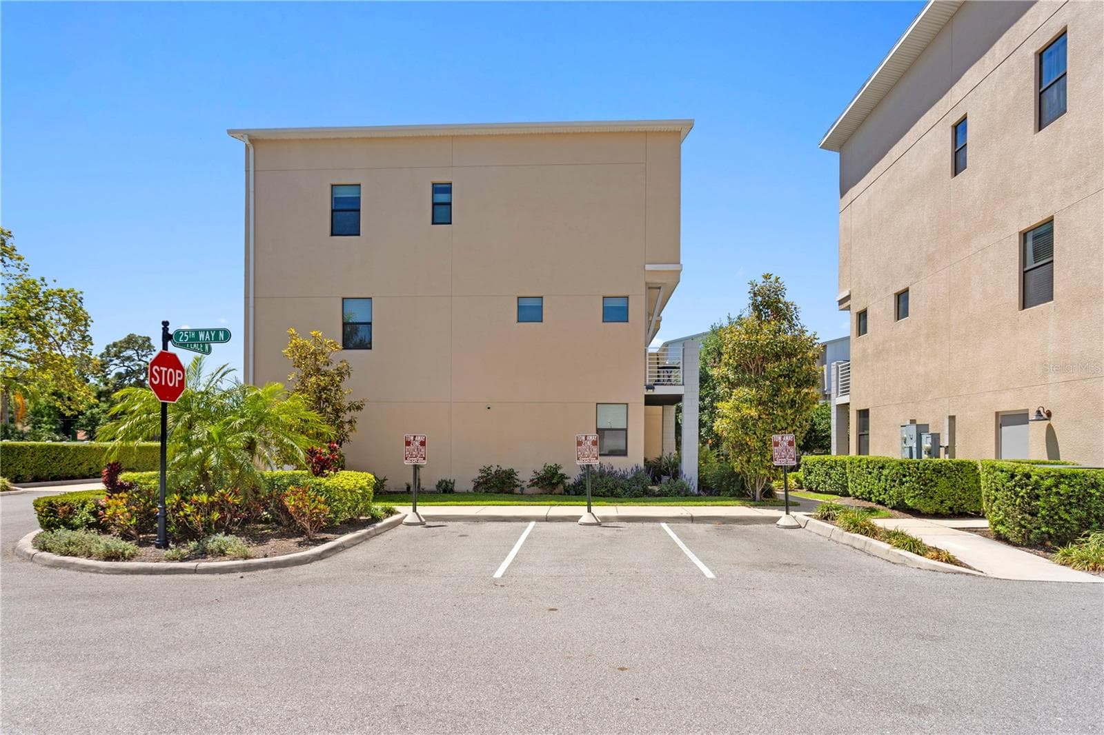 Townhouse at 2521 11TH PL N, ST PETERSBURG, photo 45 of 49