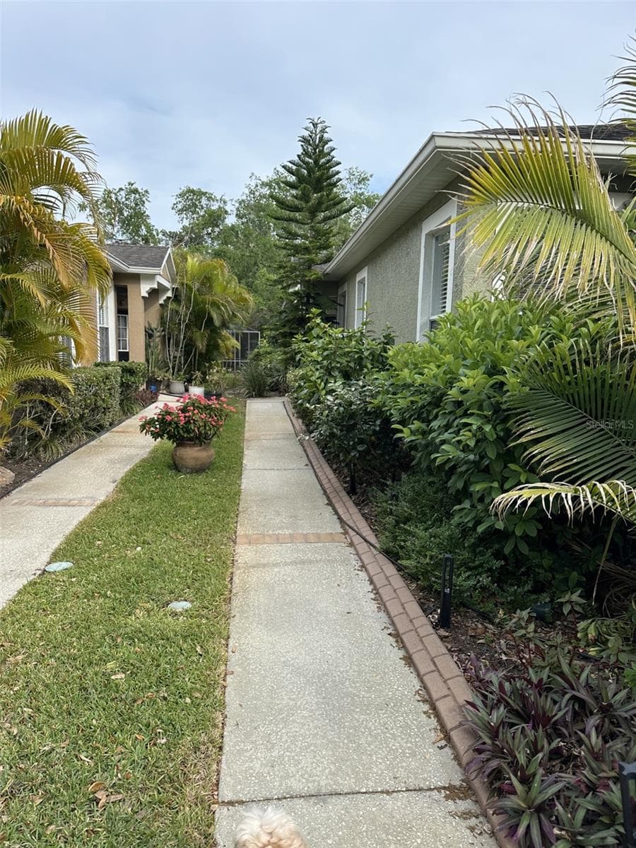 Villa at 19113 DOVES LANDING DR, TAMPA, photo 3 of 47
