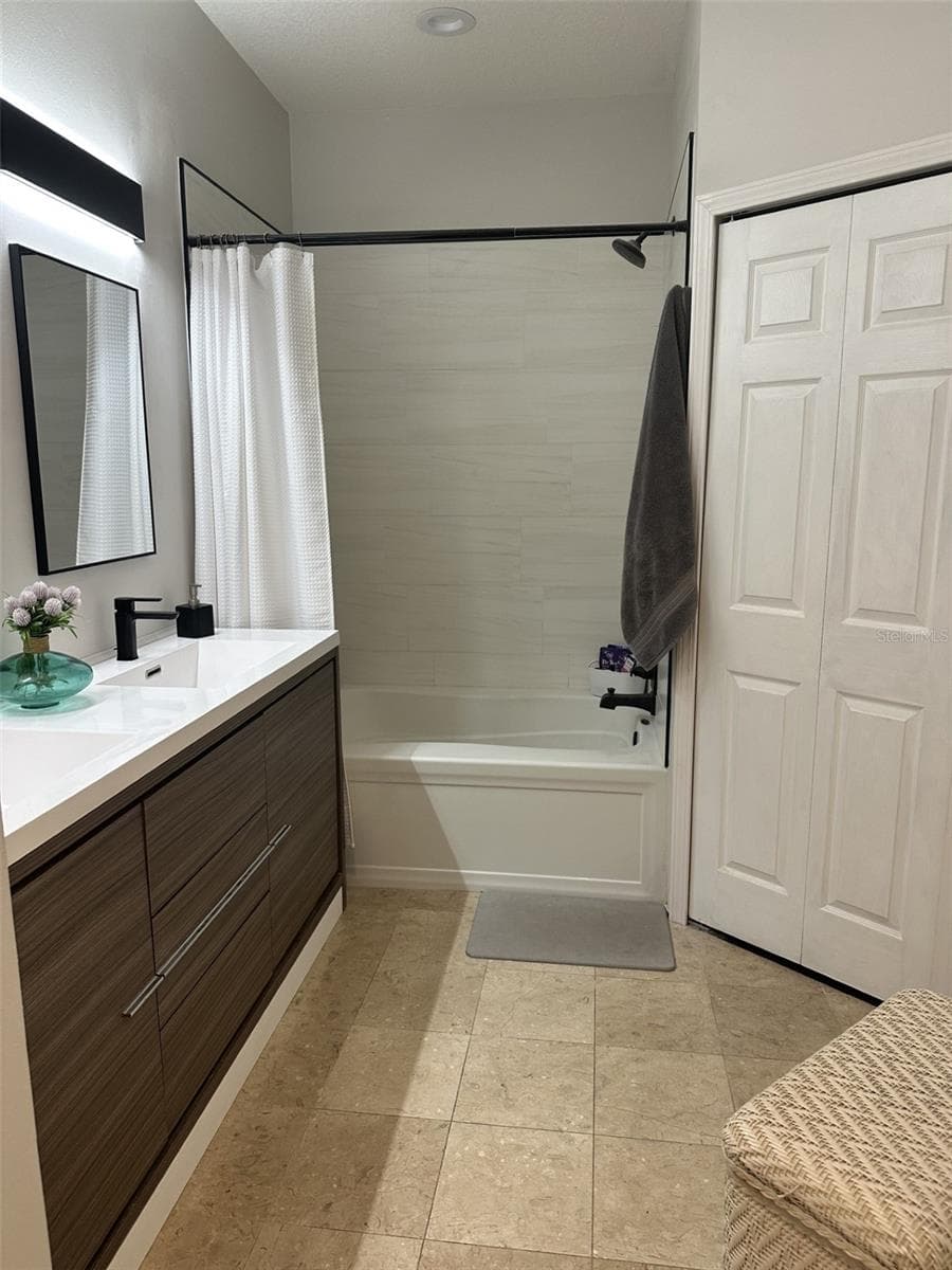 Villa at 19113 DOVES LANDING DR, TAMPA, photo 29 of 47