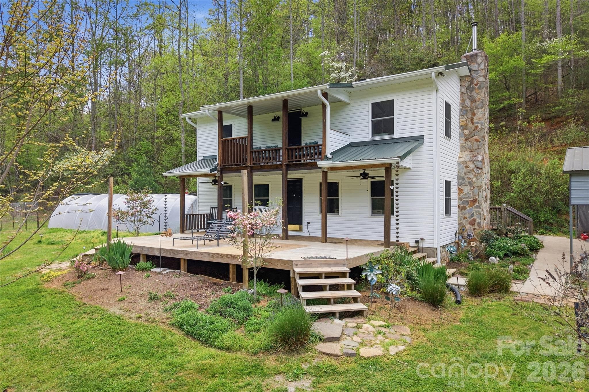 Single Family Residence at Lenoir, photo 4 of 37