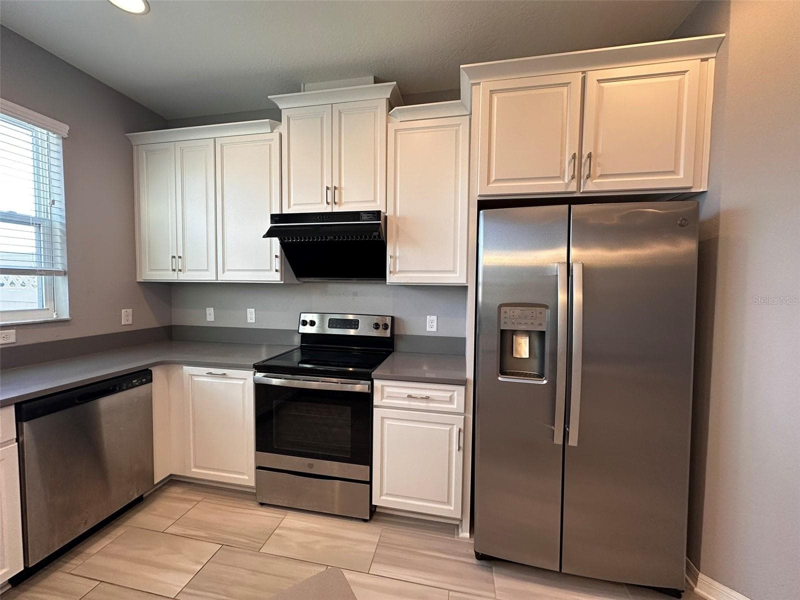 Townhouse at 29850 SOUTHWELL LN, WESLEY CHAPEL, photo 6 of 32