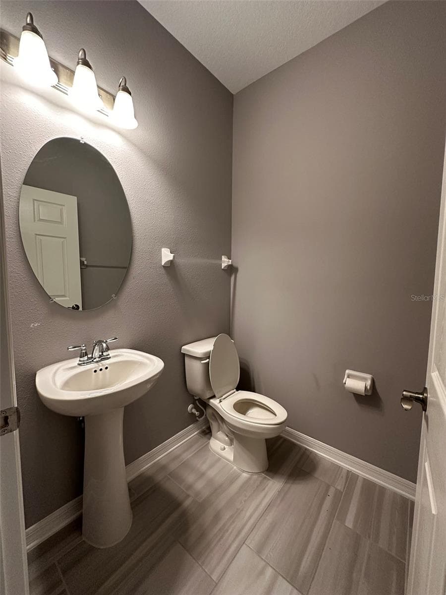 Townhouse at 29850 SOUTHWELL LN, WESLEY CHAPEL, photo 10 of 32