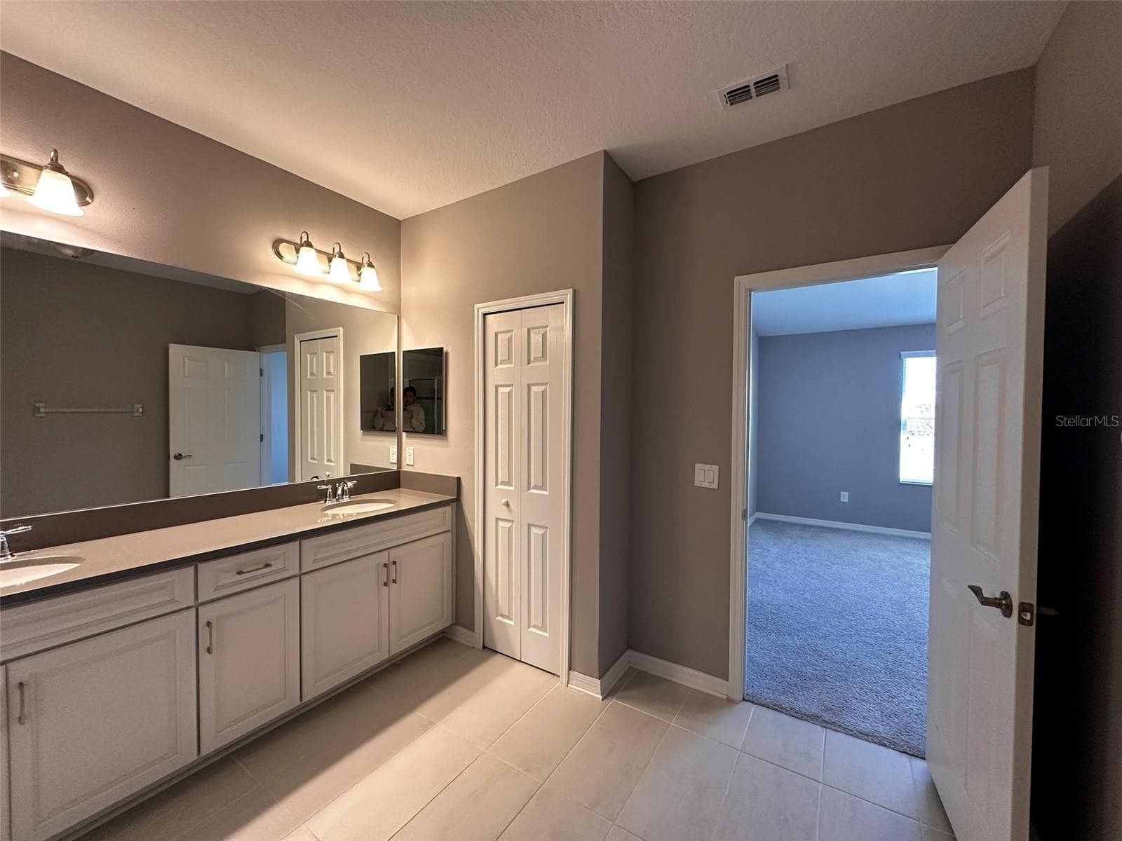 Townhouse at 29850 SOUTHWELL LN, WESLEY CHAPEL, photo 12 of 32