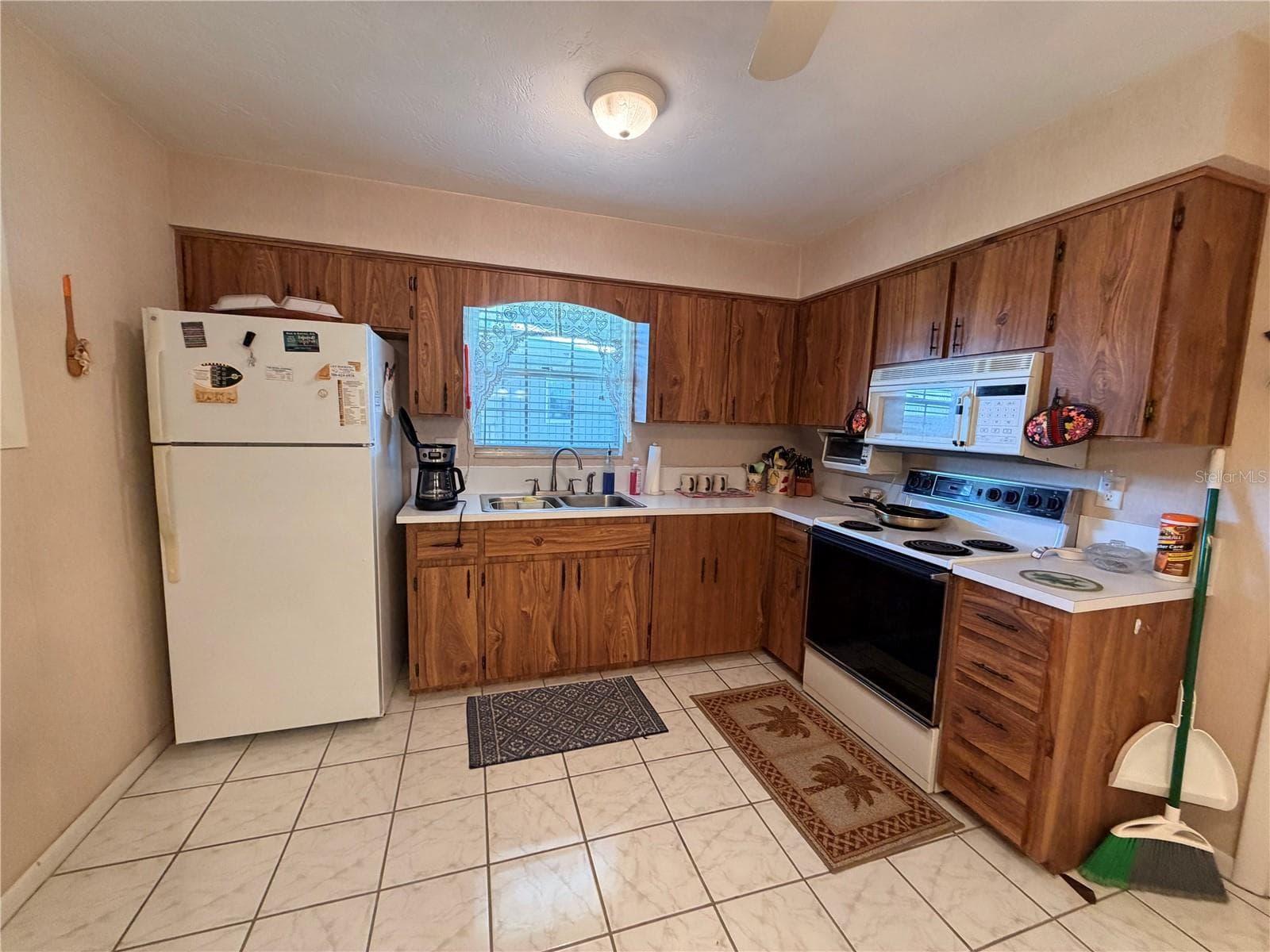 Condominium at 1640 JUNO TR #205B, ASTOR, photo 5 of 44