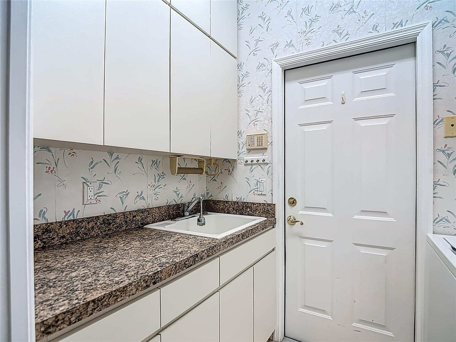 Single Family Residence at 9289 PENELOPE DR, WEEKI WACHEE, photo 21 of 27