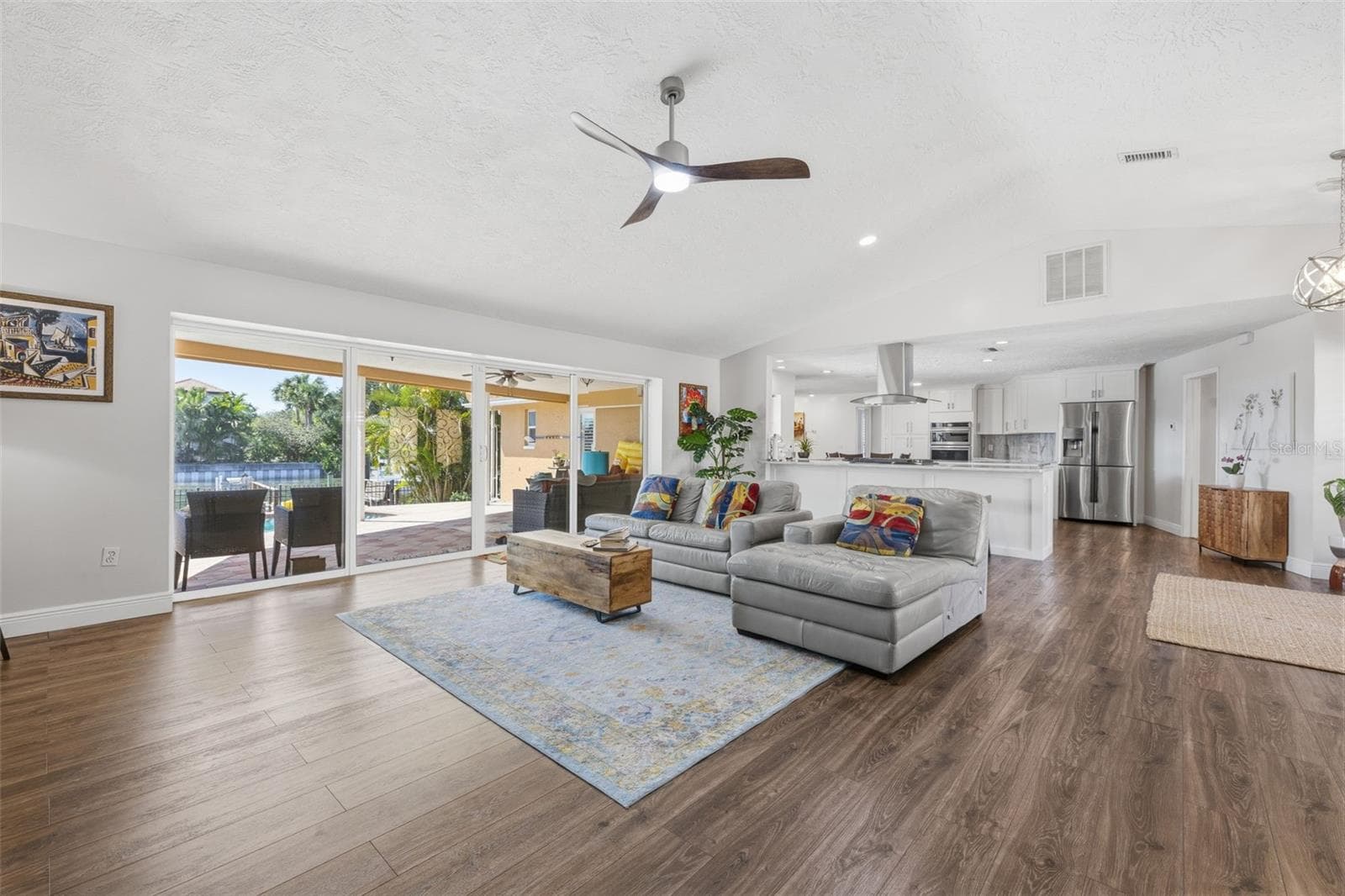 Single Family Residence at 1997 HAWAII AVE NE, ST PETERSBURG, photo 10 of 60