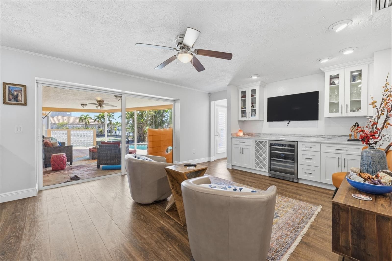 Single Family Residence at 1997 HAWAII AVE NE, ST PETERSBURG, photo 19 of 60