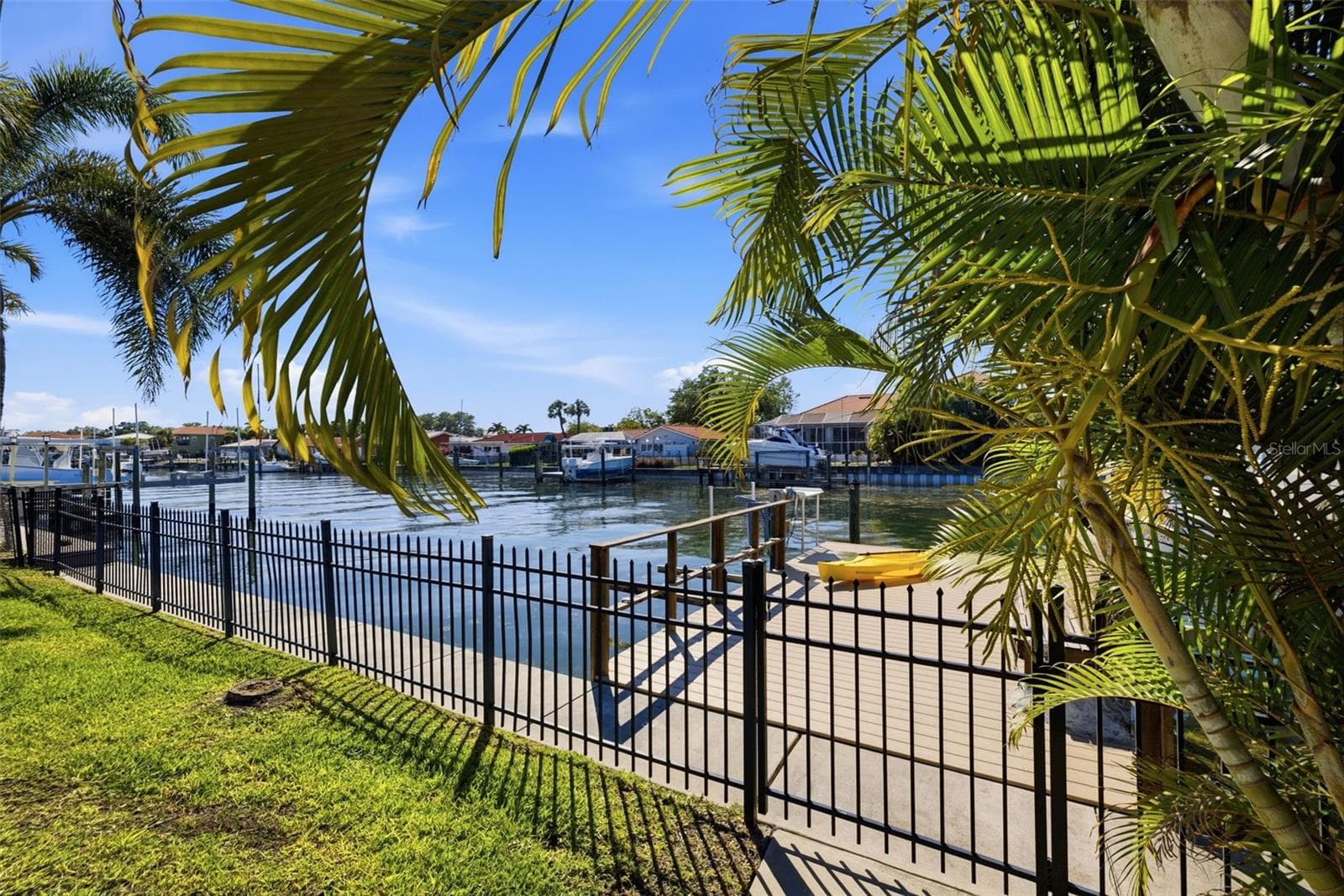 Single Family Residence at 1997 HAWAII AVE NE, ST PETERSBURG, photo 46 of 60