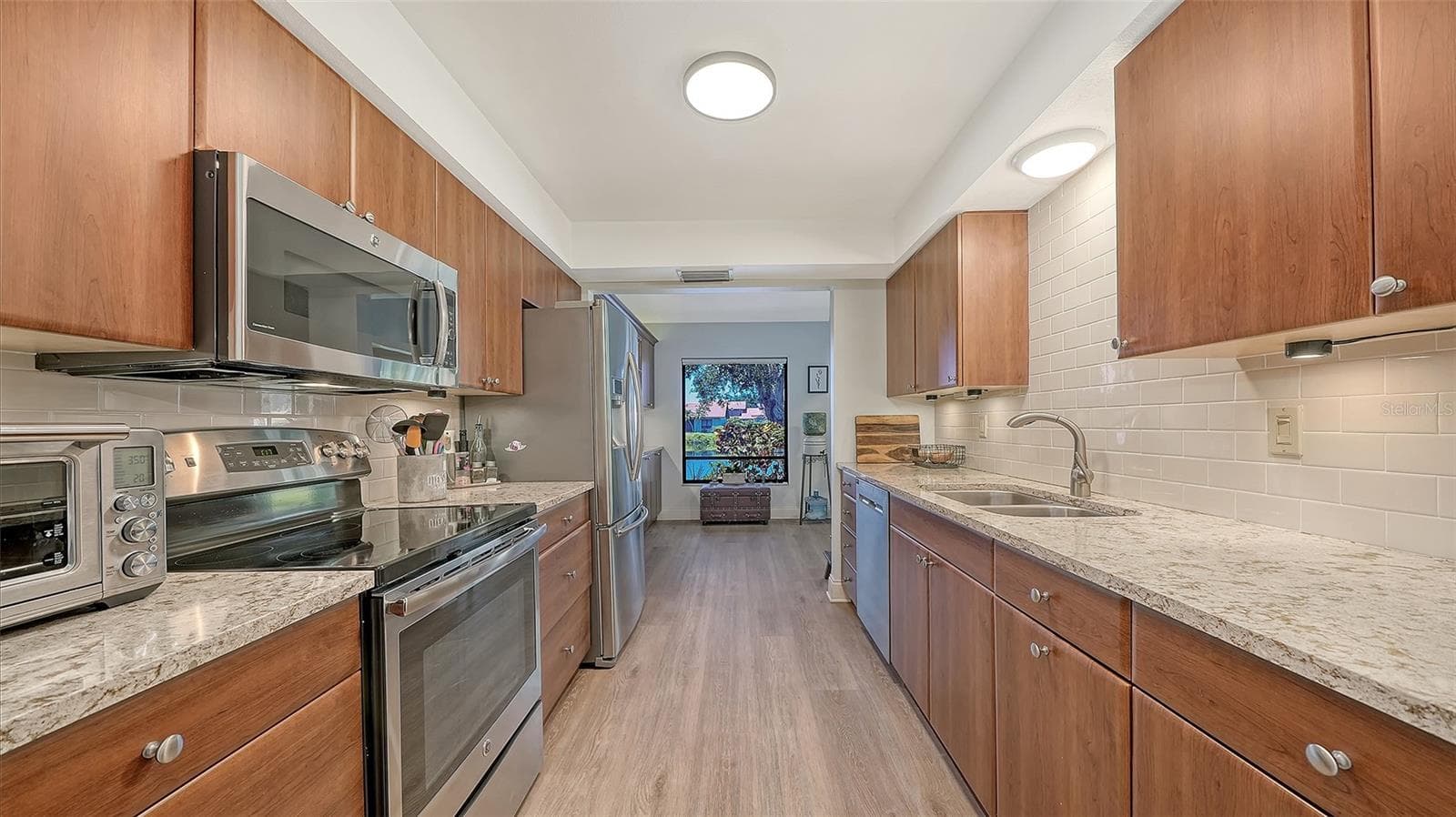 Condominium at 6048 WILSHIRE BLVD #2, SARASOTA, photo 10 of 58