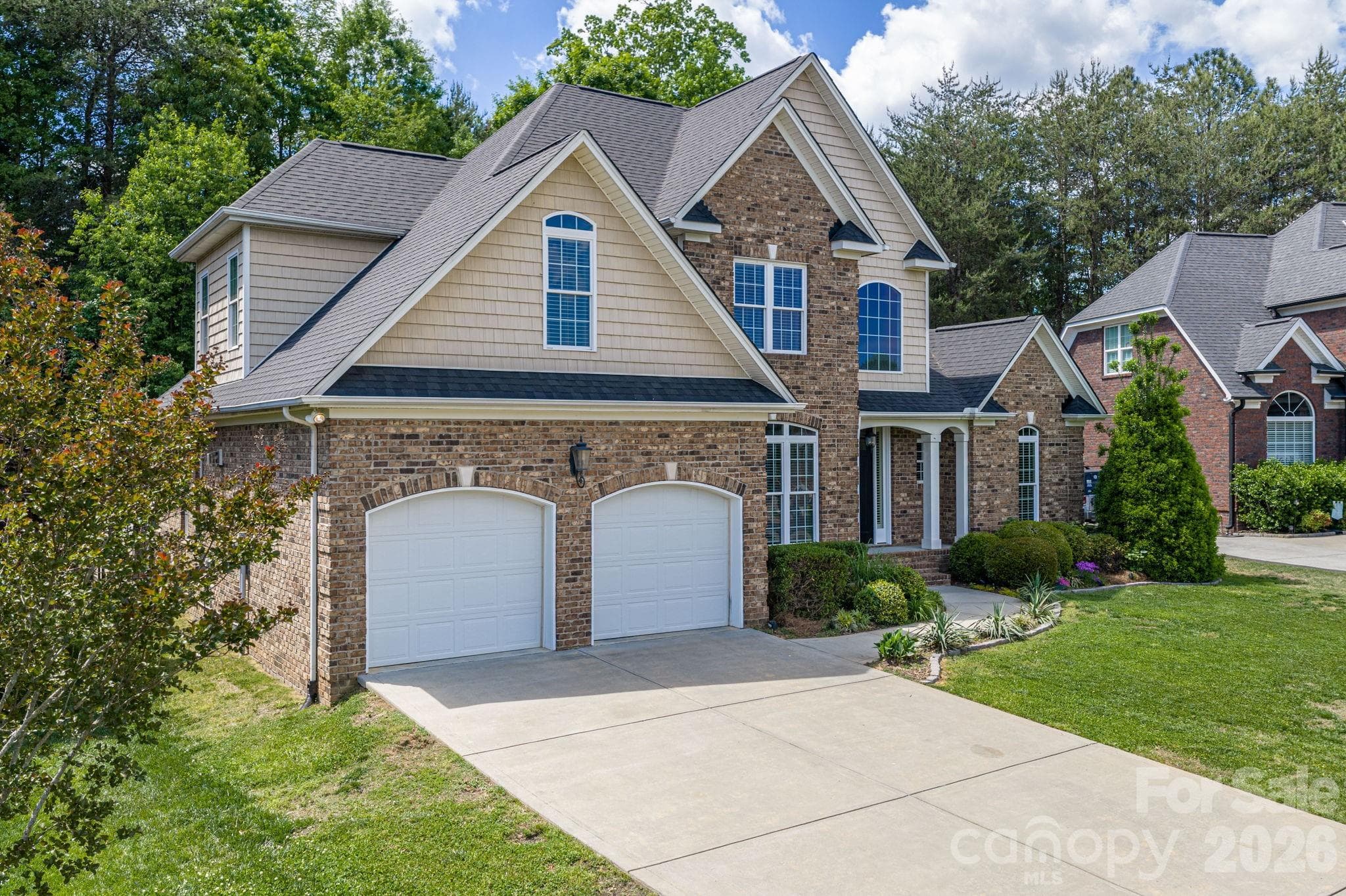 Single Family Residence at 4012 Saint Andrews Court, Cramerton, photo 3 of 58