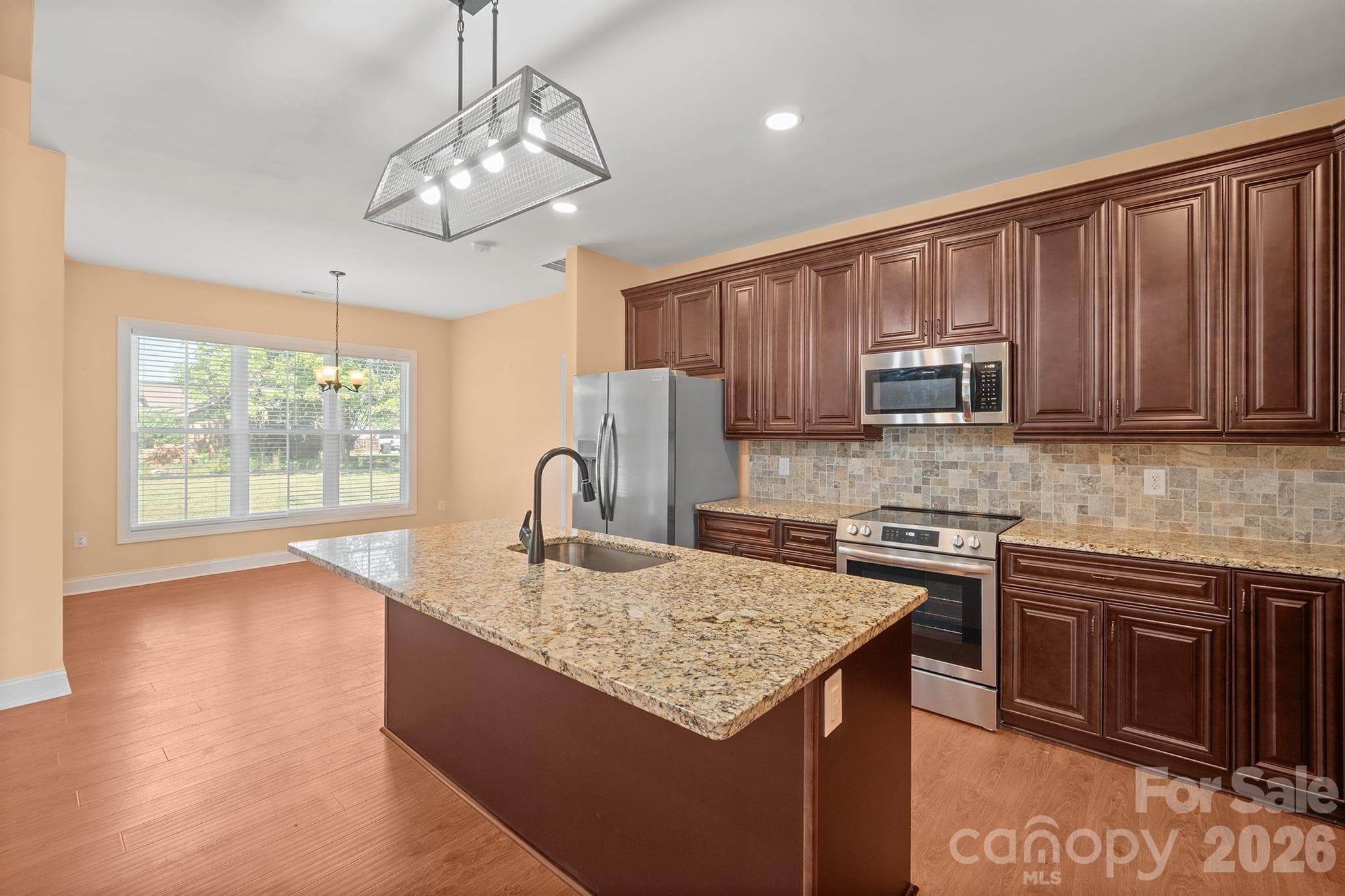Single Family Residence at 101 Long Meadows Drive, Kings Mountain, photo 8 of 33