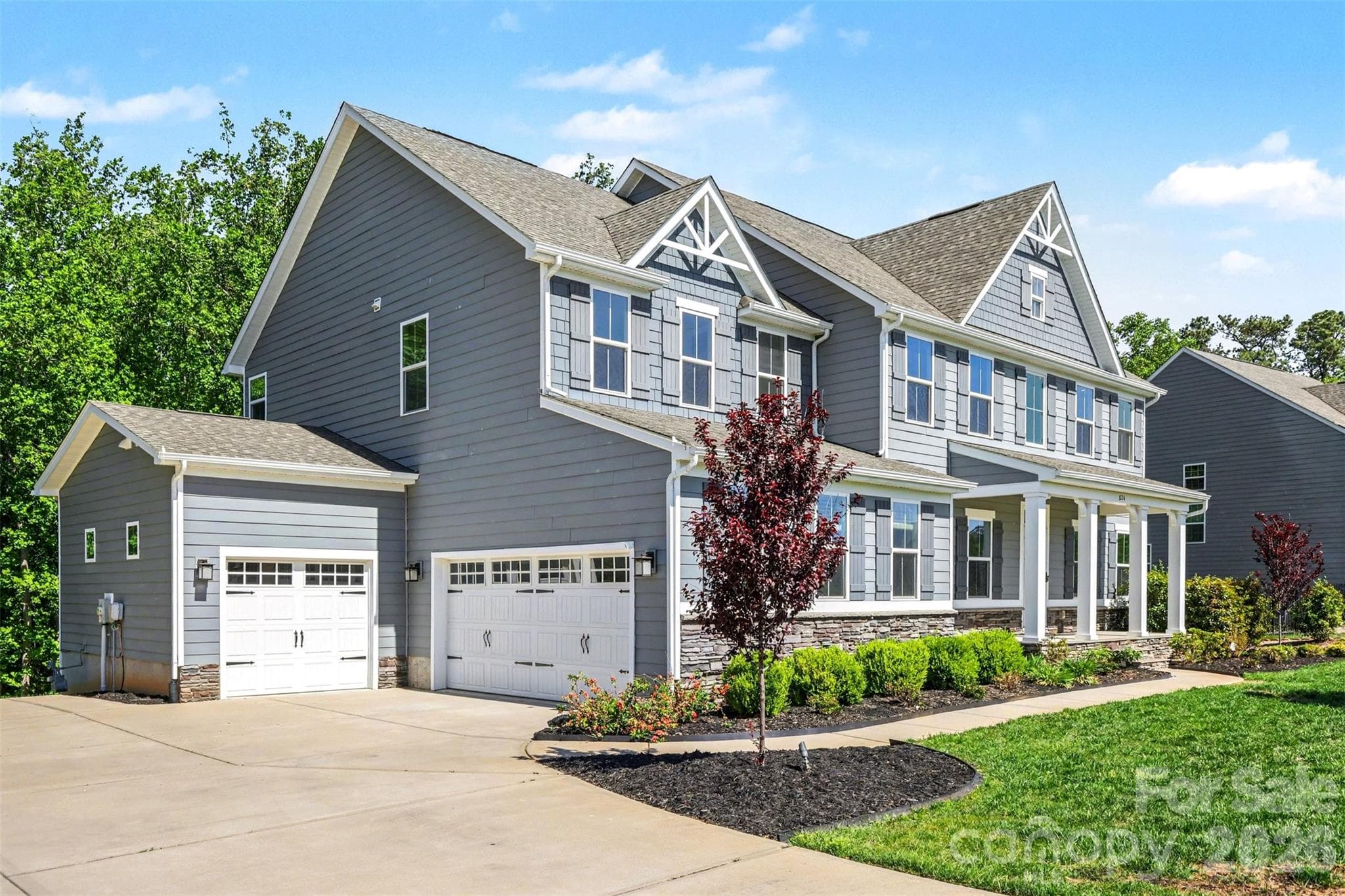 824 Abbeywood Drive
