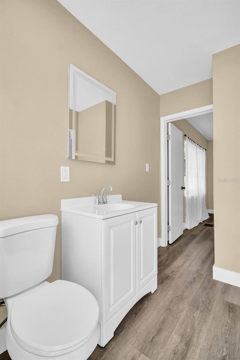 Master bath sink - 1001 JASMINE WAY, CLEARWATER