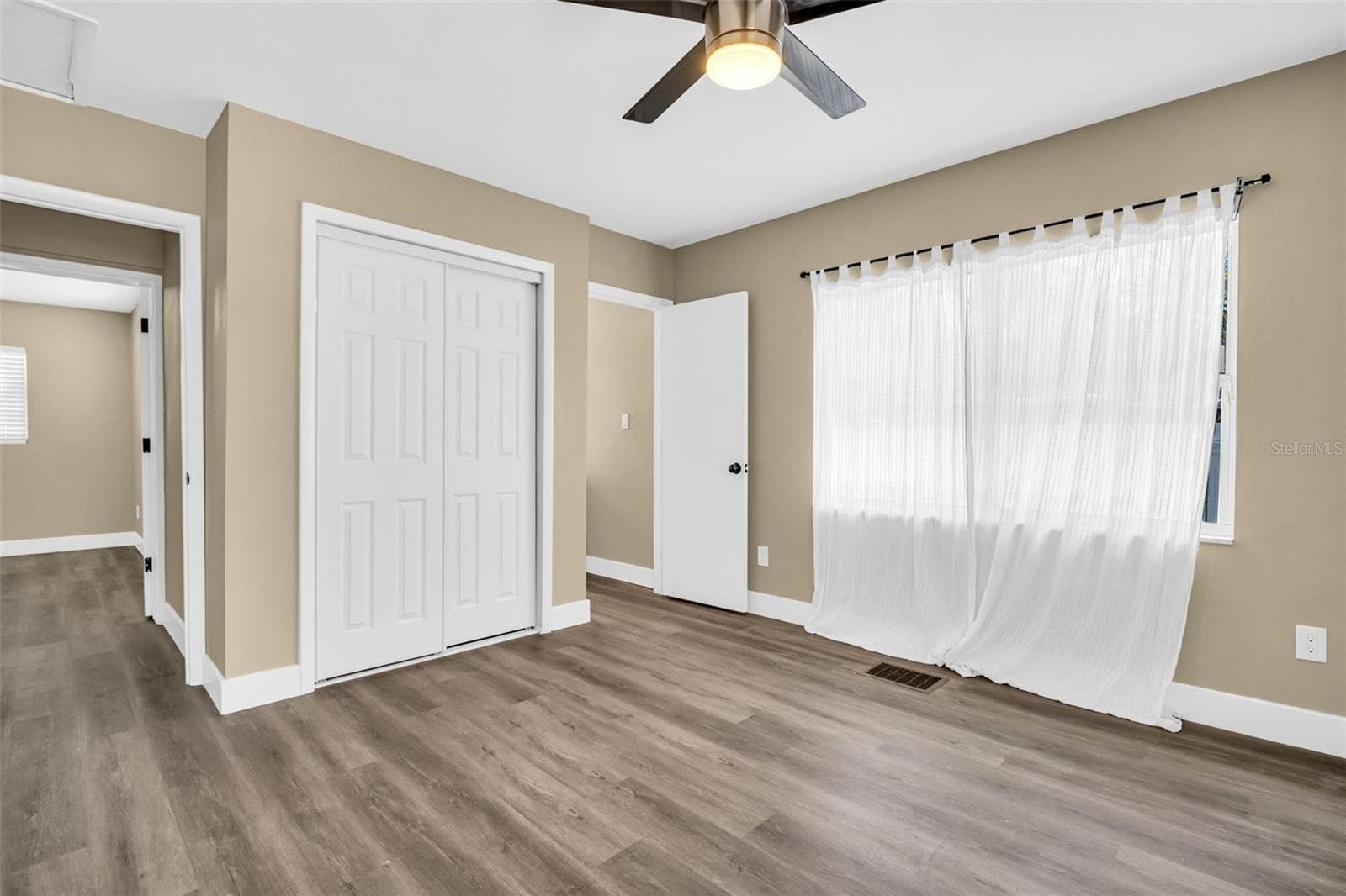 Master closet & bath - 1001 JASMINE WAY, CLEARWATER
