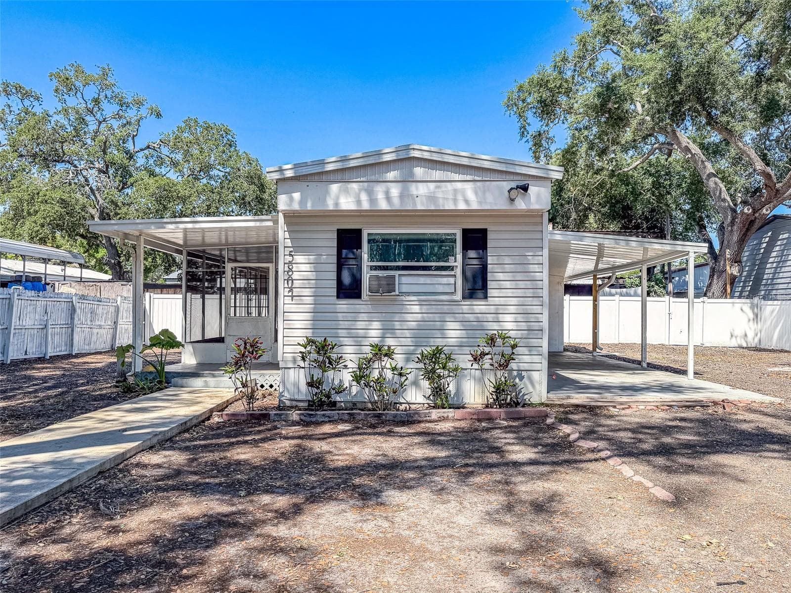 5807 BARRY LN