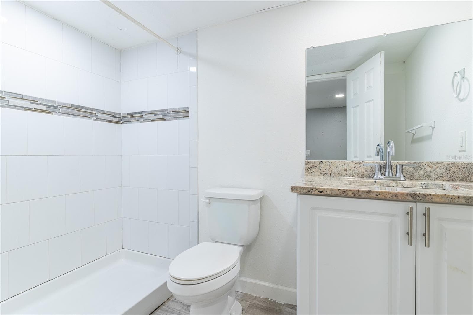 Mobile Home at 5807 BARRY LN, TAMPA, photo 9 of 28
