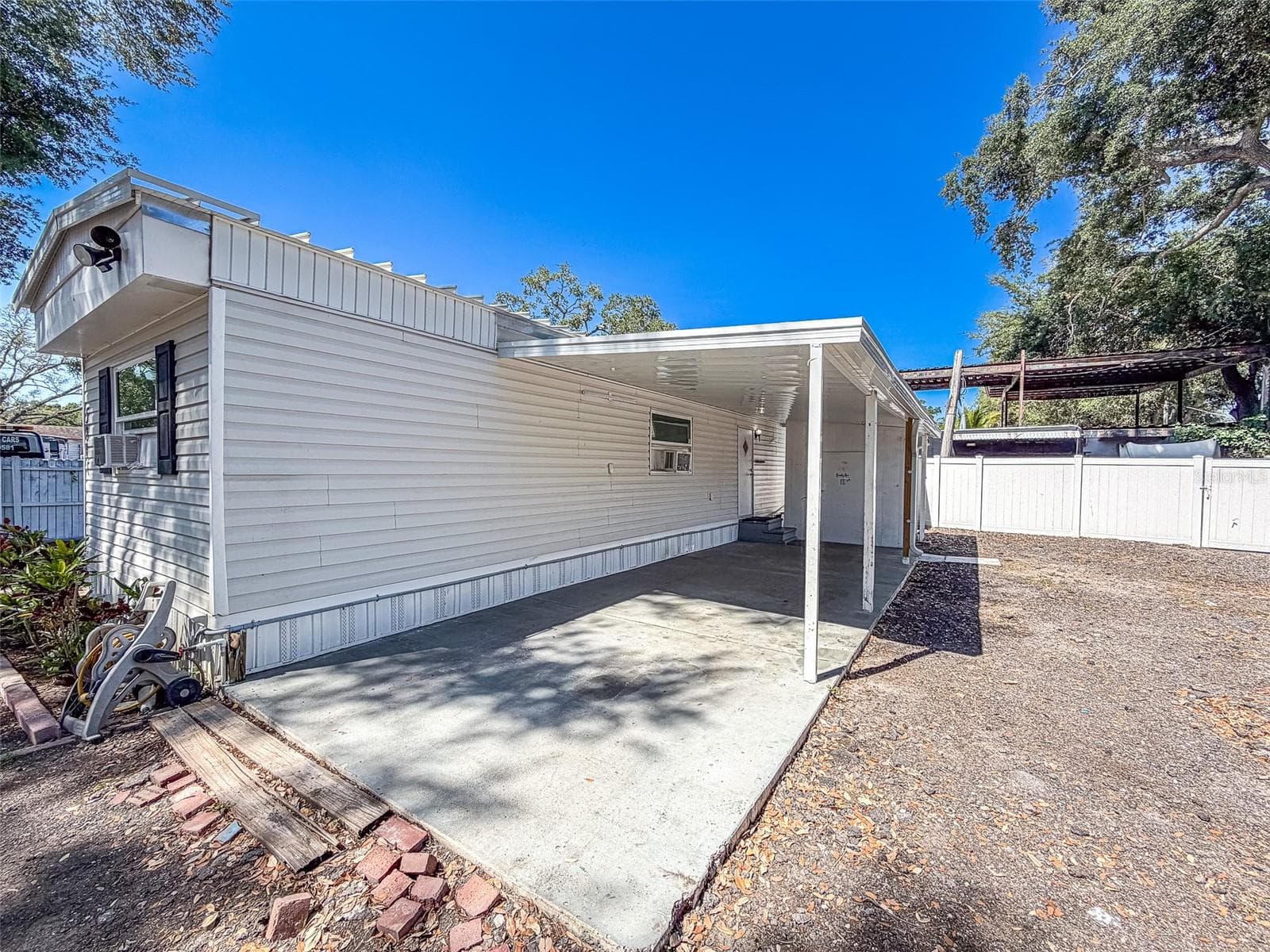 Mobile Home at 5807 BARRY LN, TAMPA, photo 24 of 28